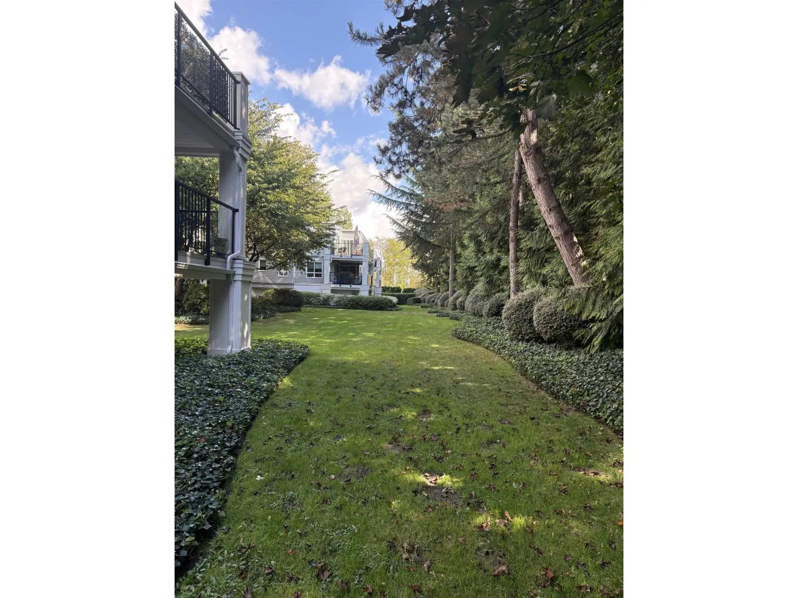 210 20976 56 AVENUE