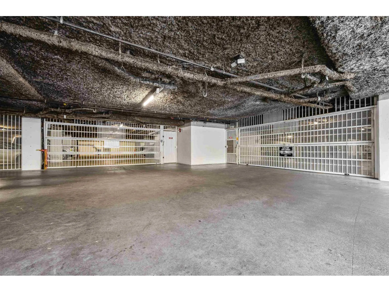 210 20976 56 AVENUE