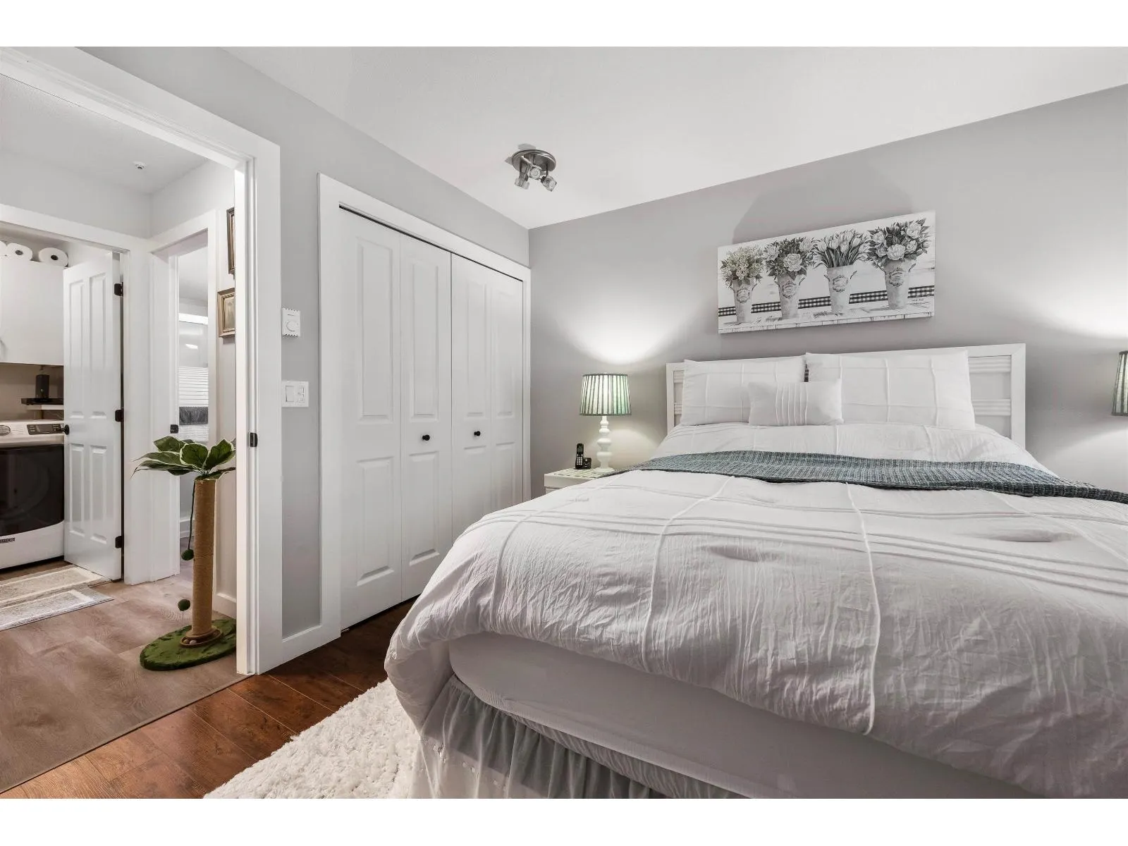 210 20976 56 AVENUE
