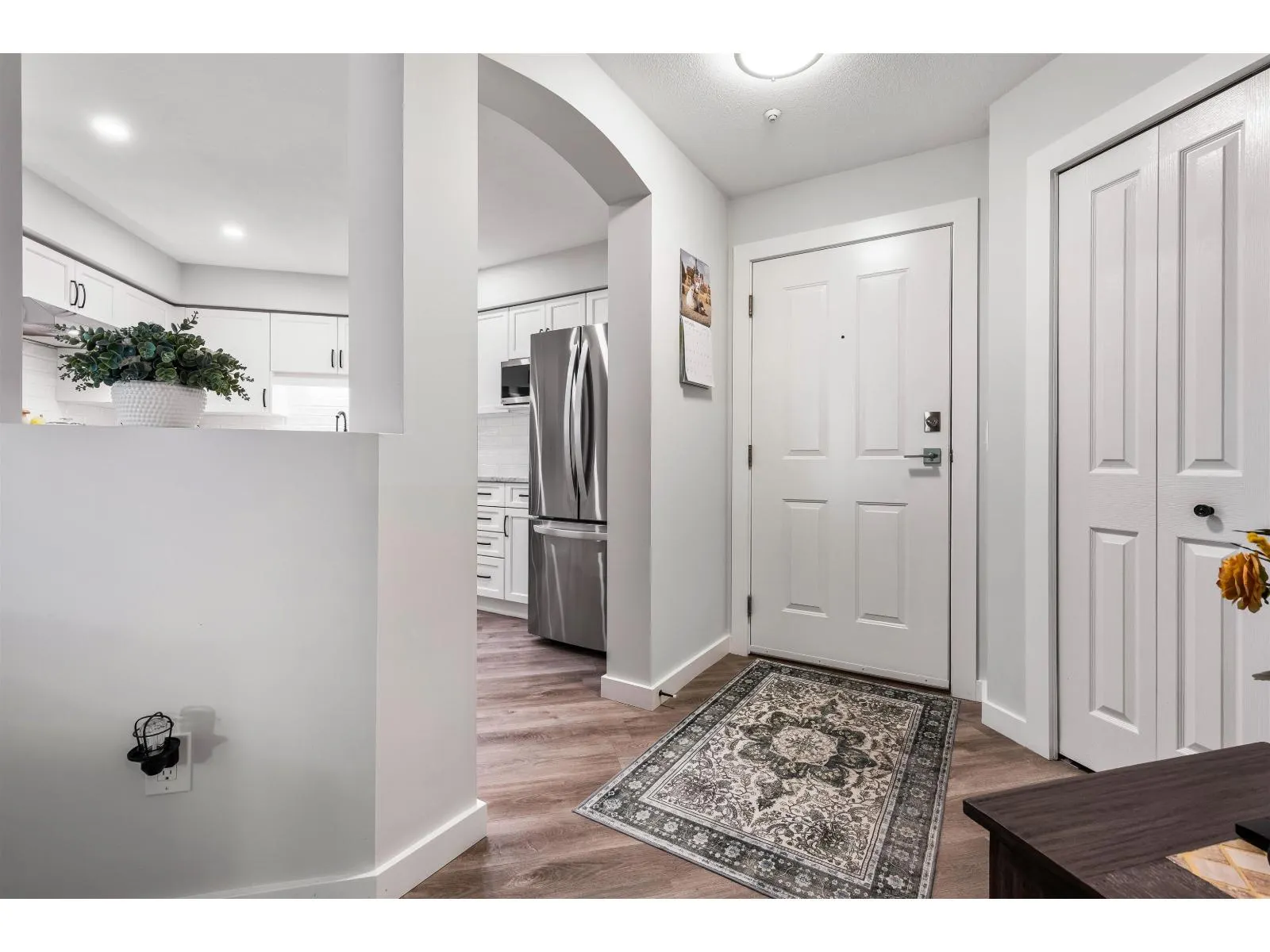 210 20976 56 AVENUE