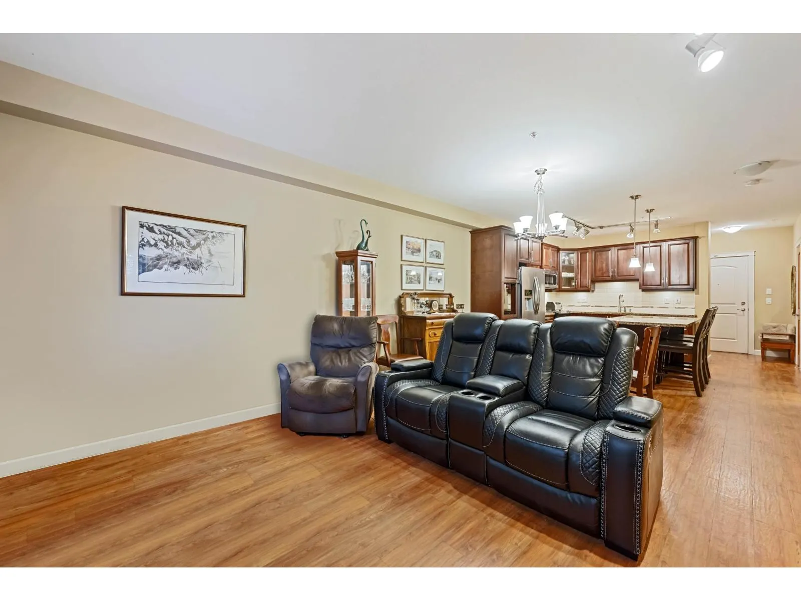 104 8258 207A STREET