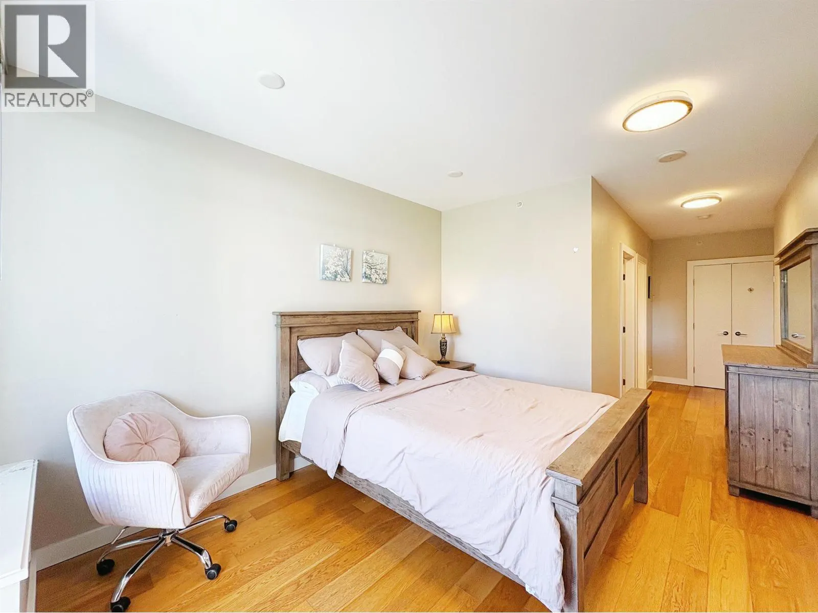 6003 5511 HOLLYBRIDGE WAY