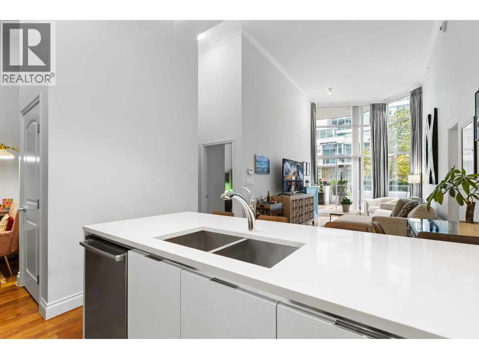 104 199 VICTORY SHIP WAY