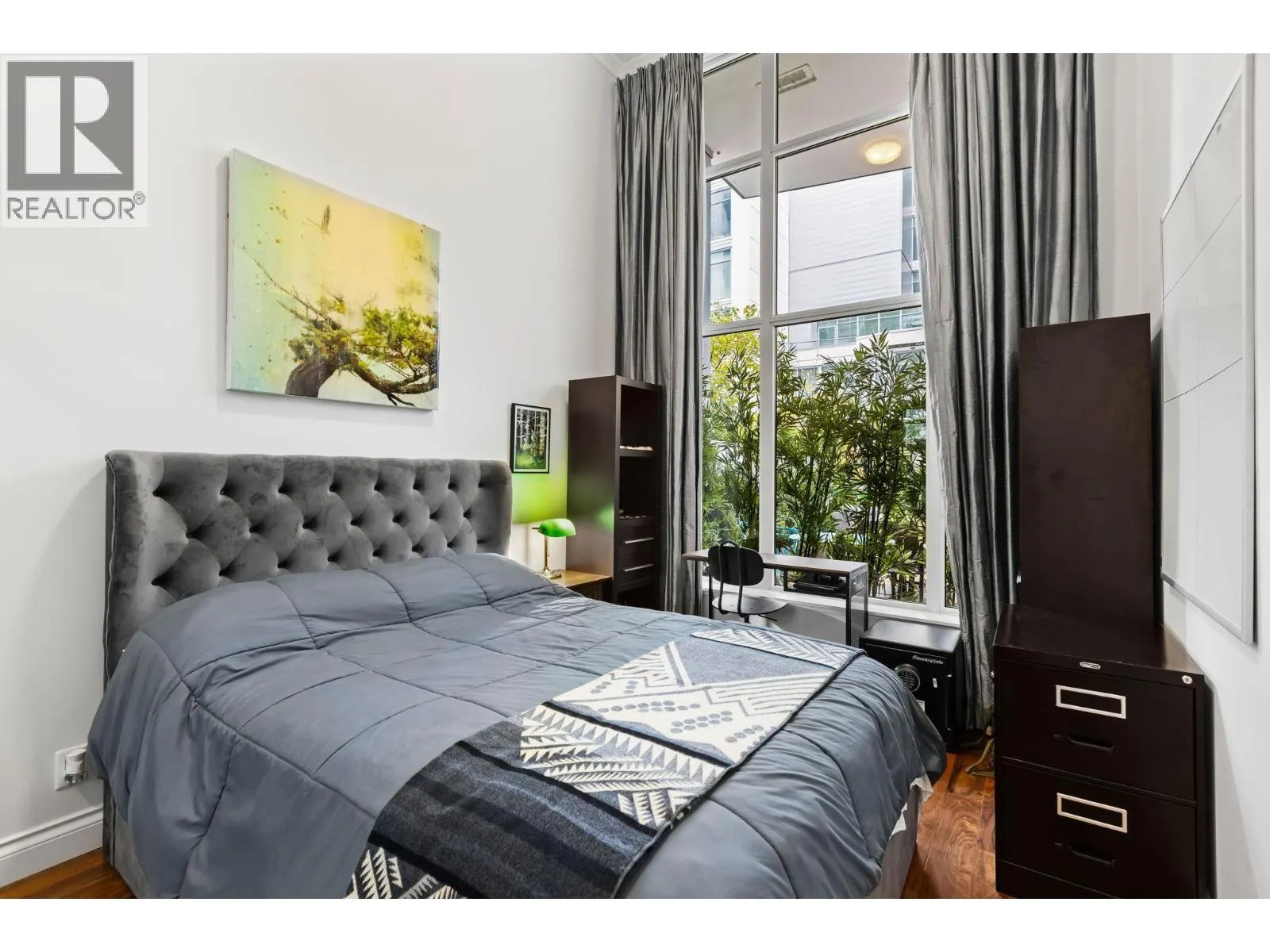 104 199 VICTORY SHIP WAY