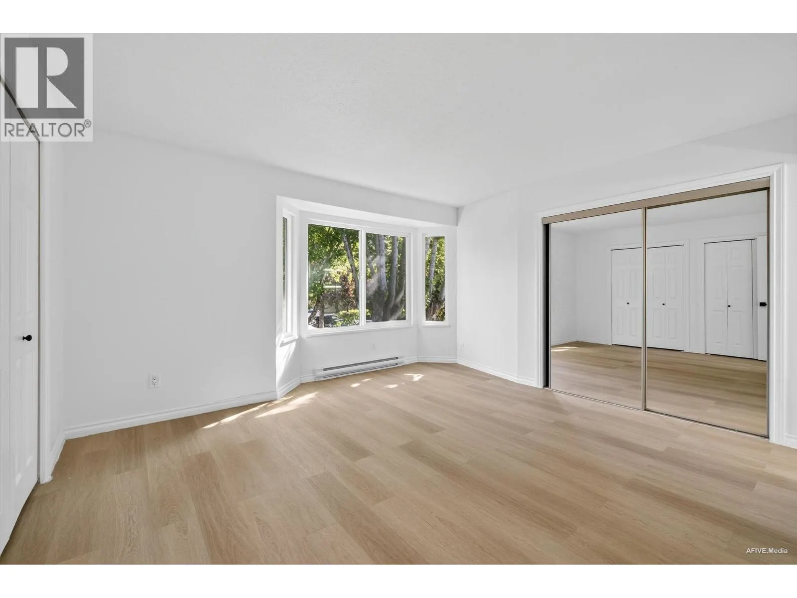35 6100 TIFFANY BOULEVARD