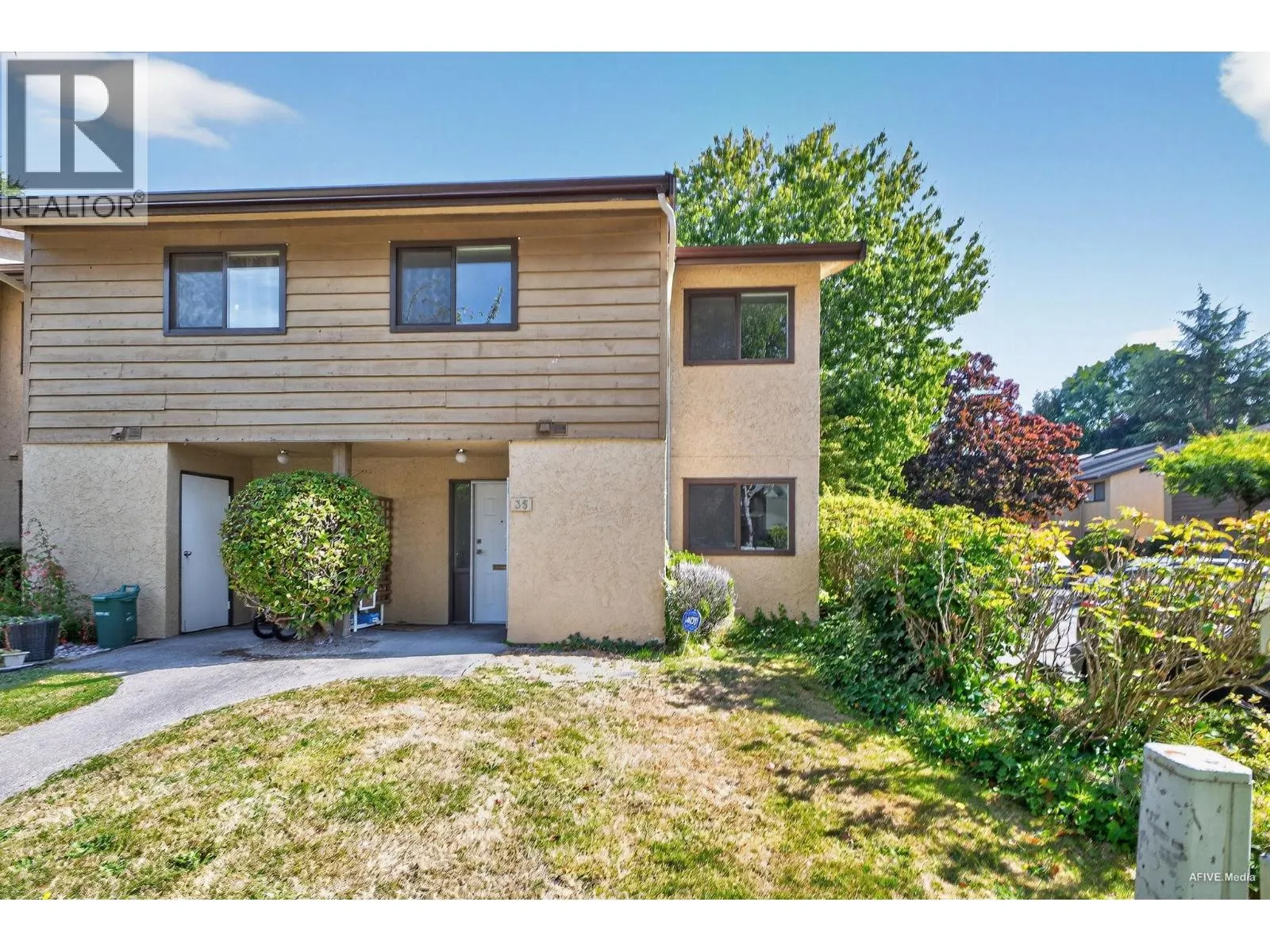 35 6100 TIFFANY BOULEVARD