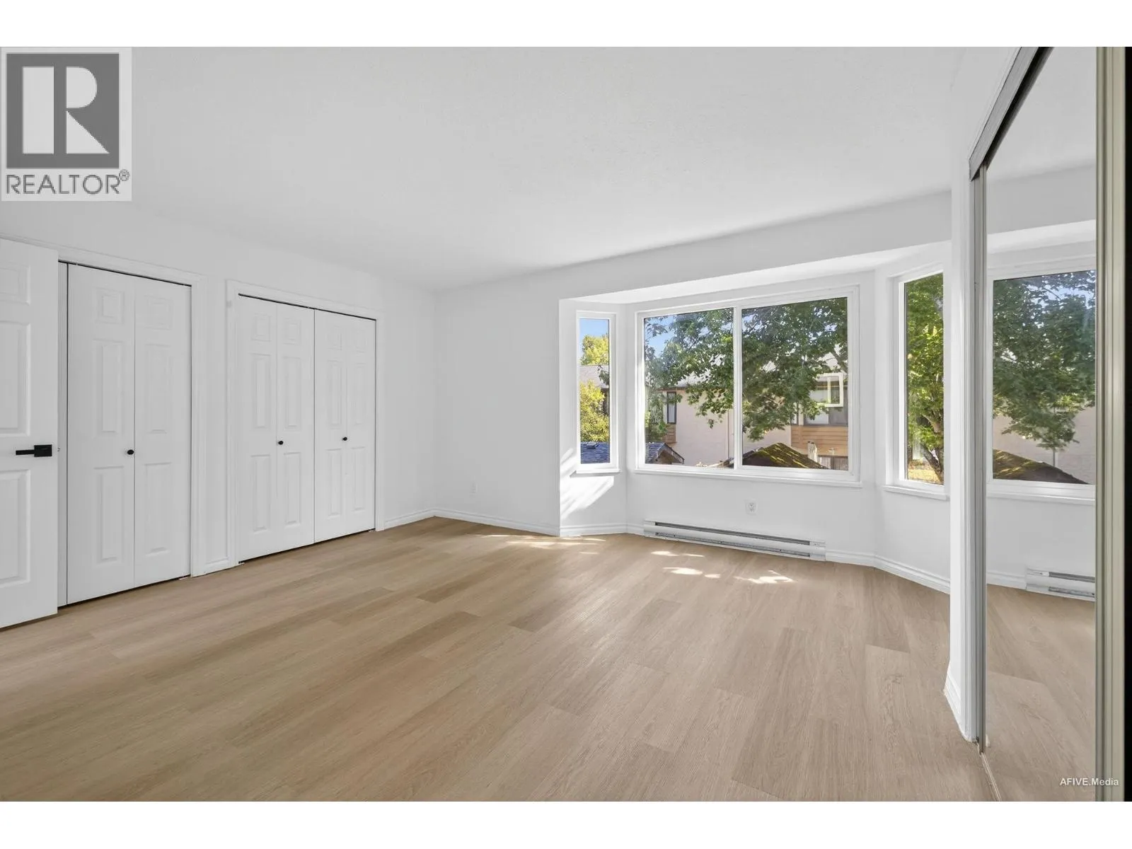 35 6100 TIFFANY BOULEVARD