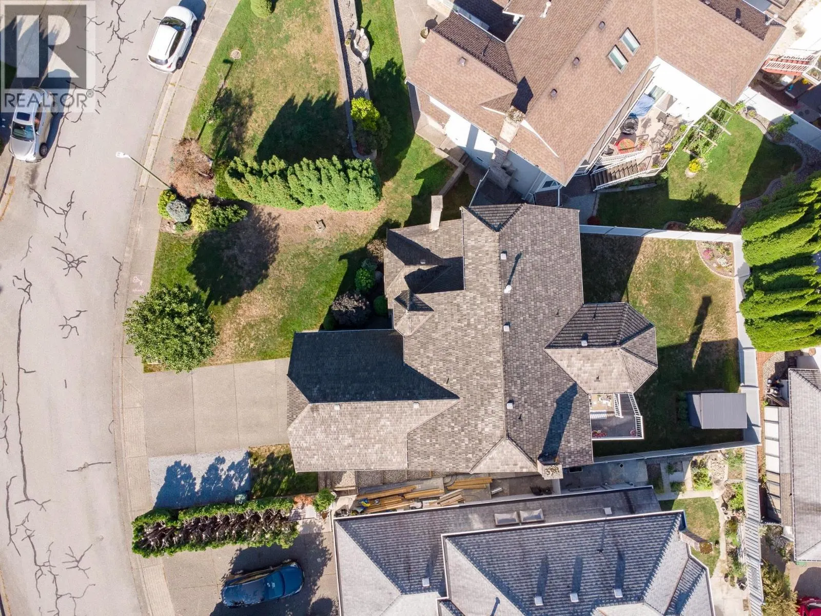 1347 NAPIER PLACE