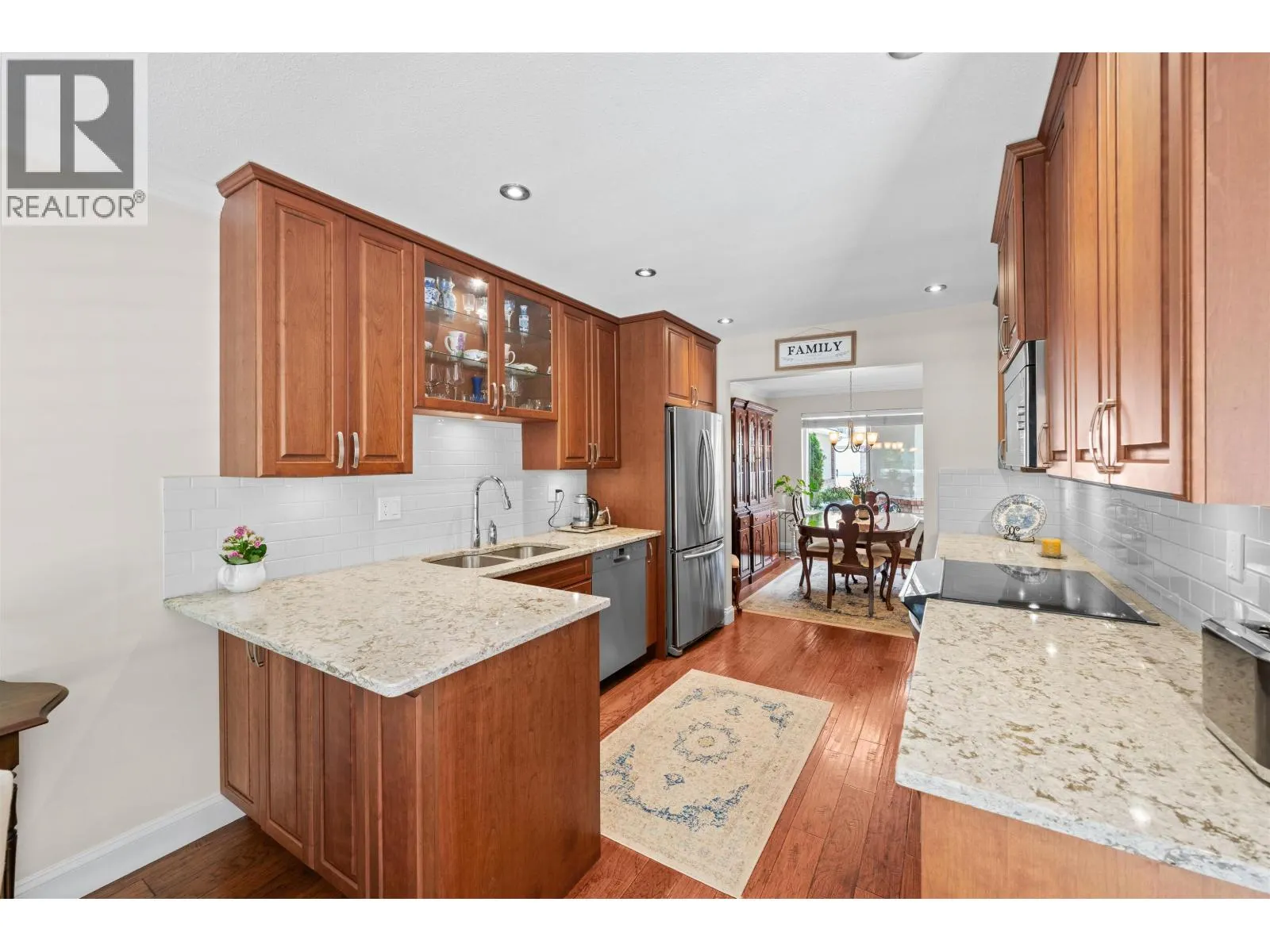 12 72 JAMIESON COURT