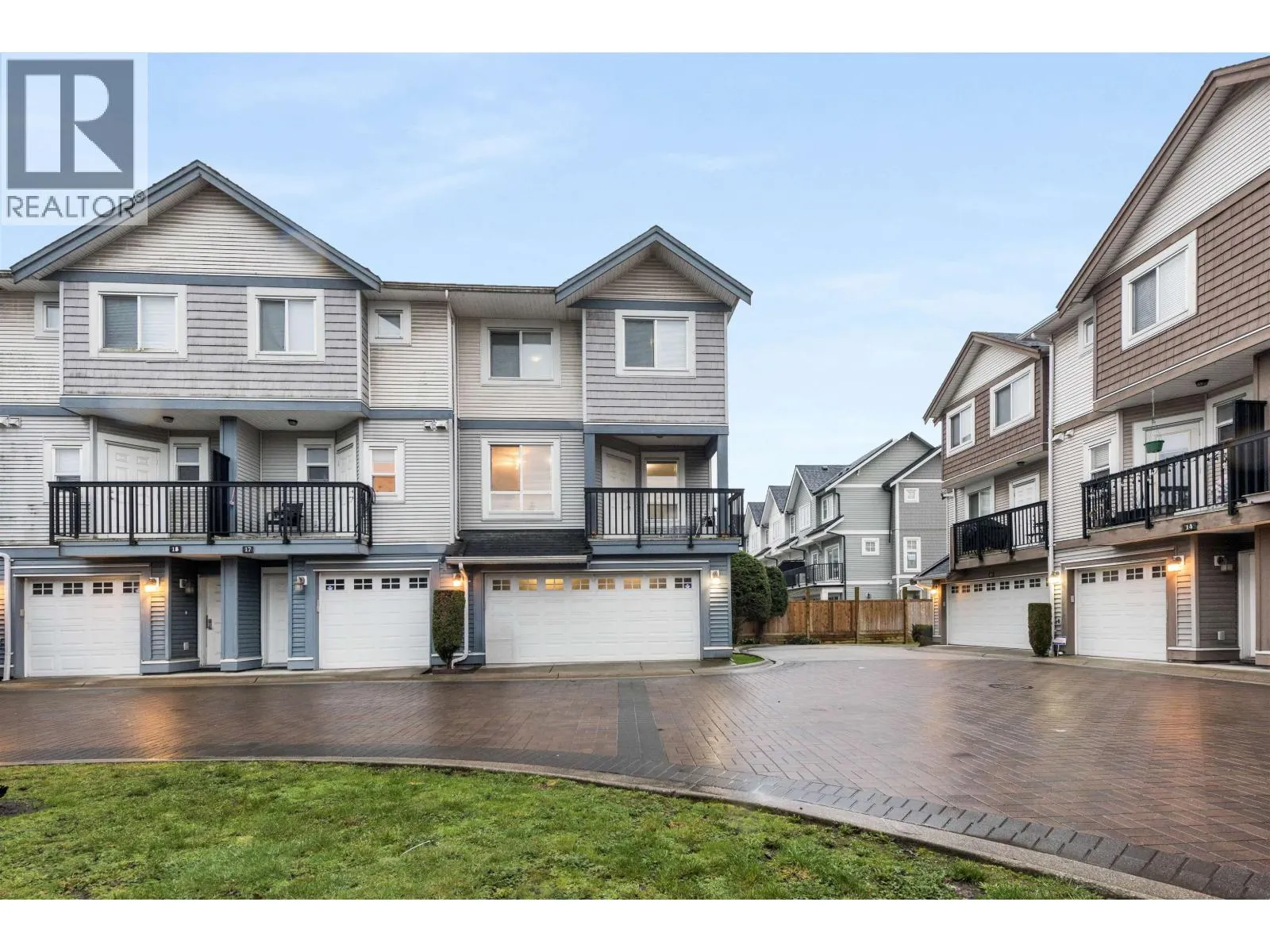 16 22788 WESTMINSTER HIGHWAY