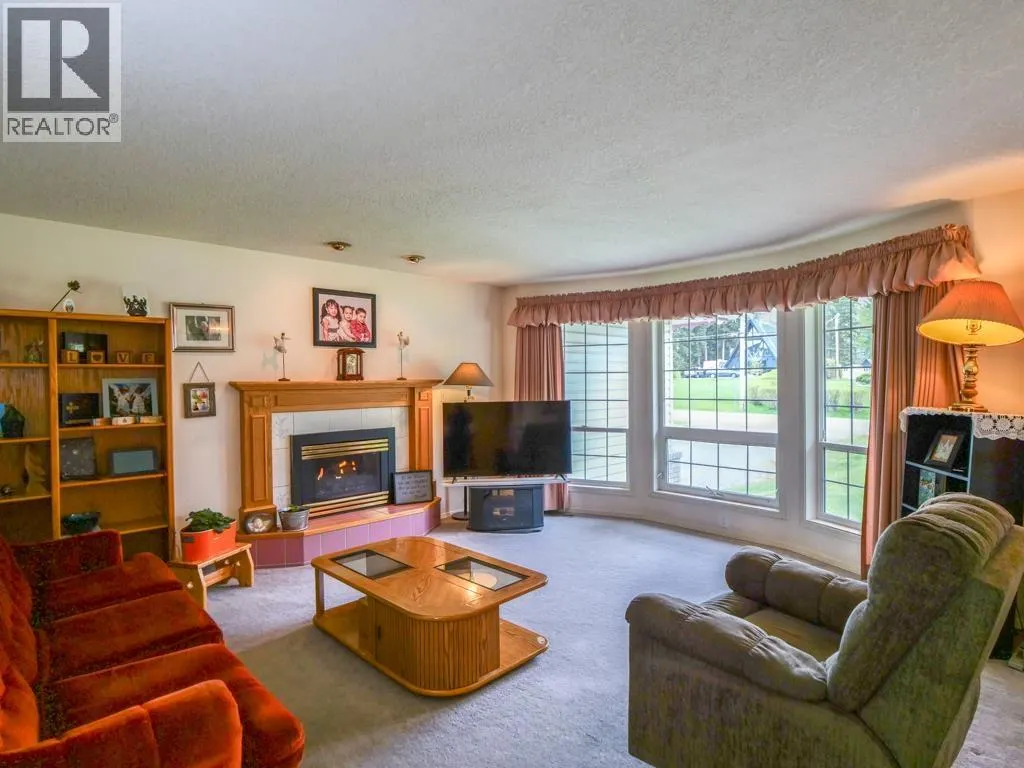1002 MAPLE HEIGHTS ROAD