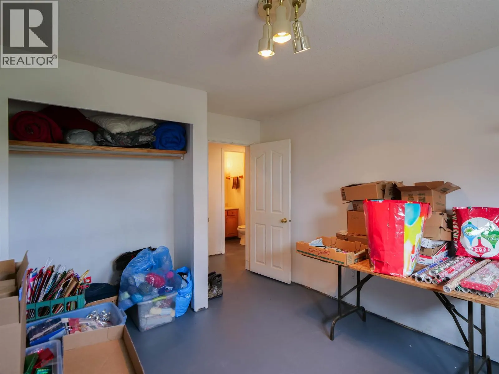 1002 MAPLE HEIGHTS ROAD