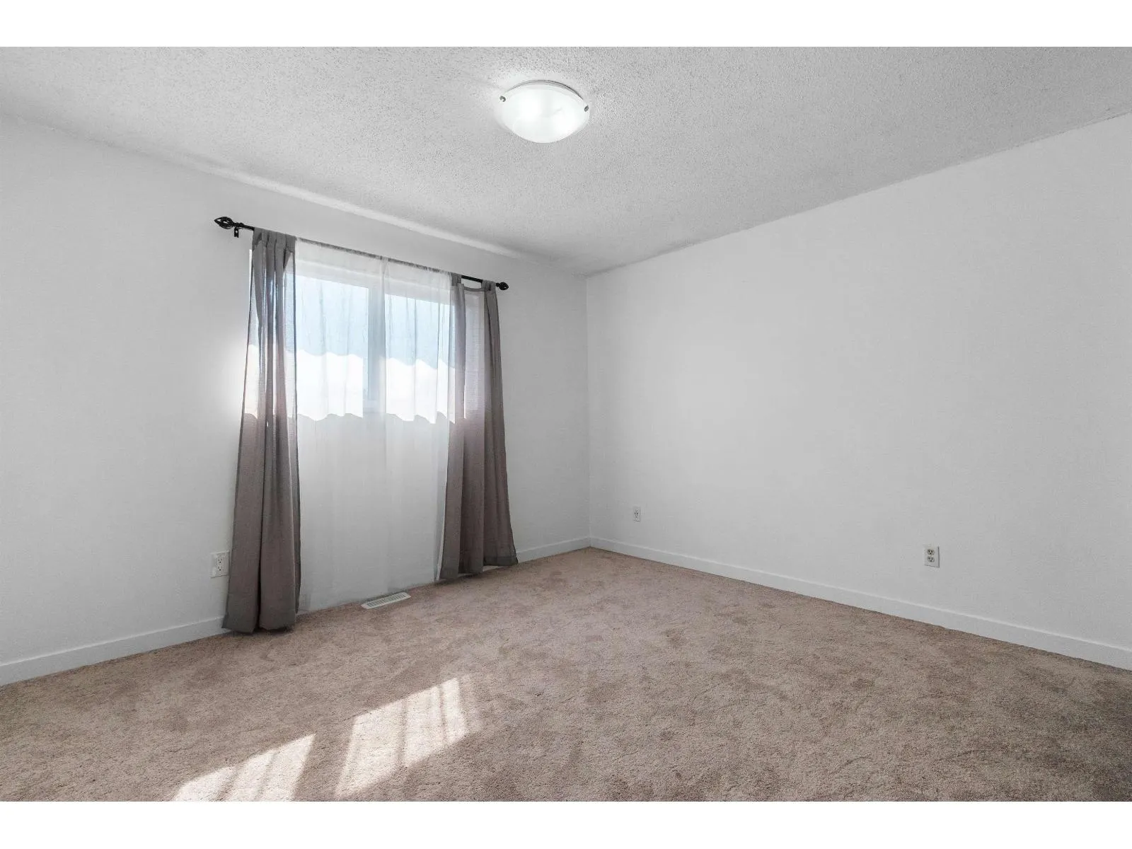 46744 AUBURN PLACE|Chilliwack Proper East