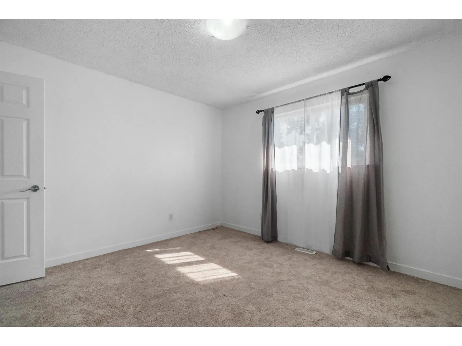 46744 AUBURN PLACE|Chilliwack Proper East