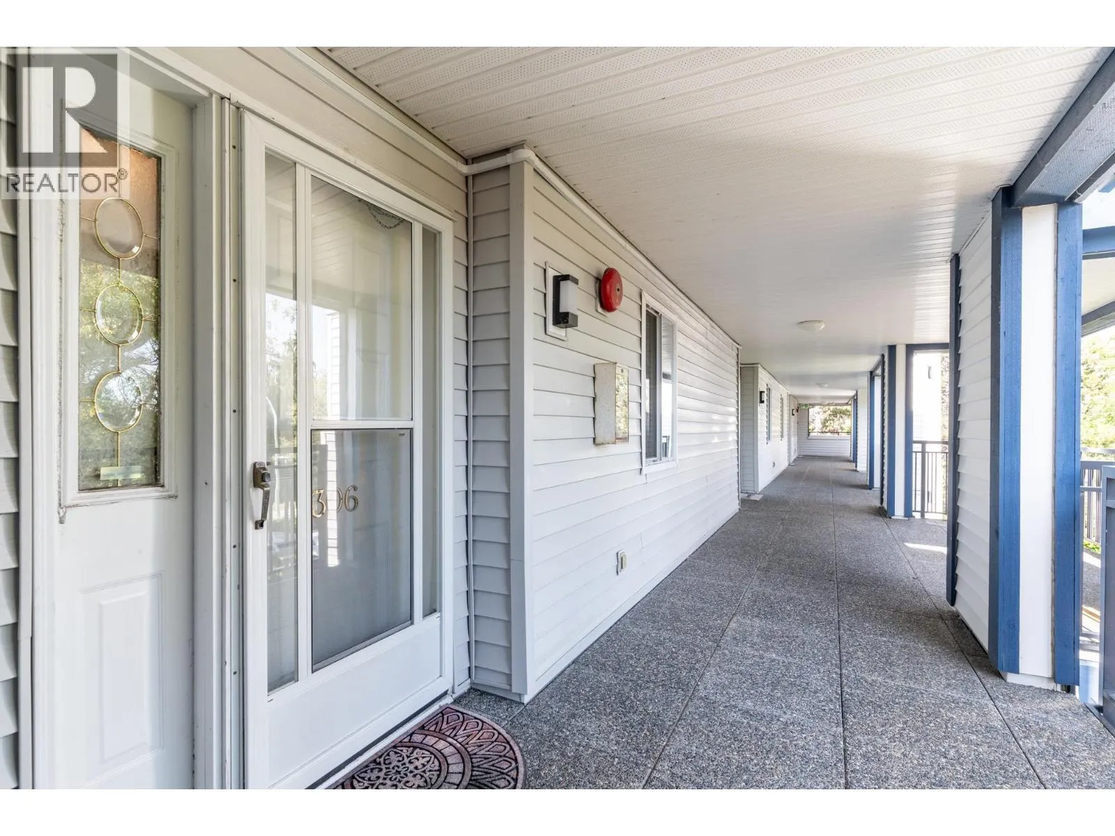 306 4955 RIVER ROAD