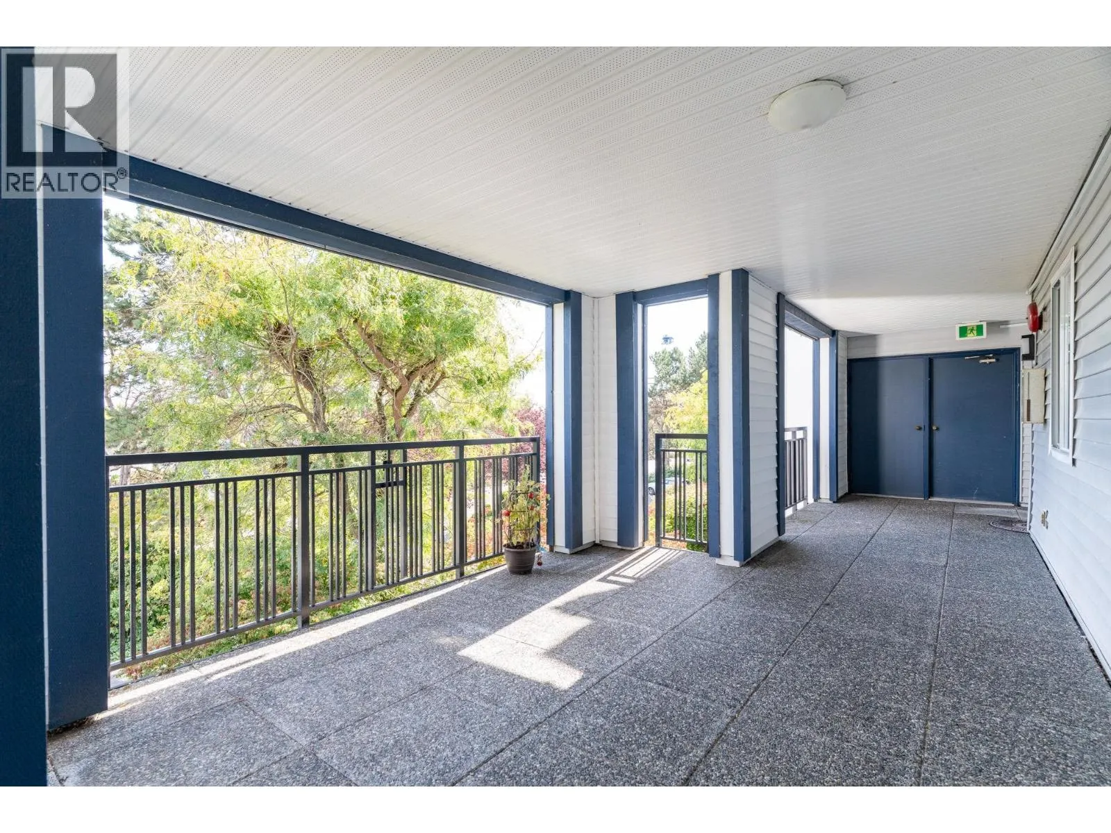 306 4955 RIVER ROAD