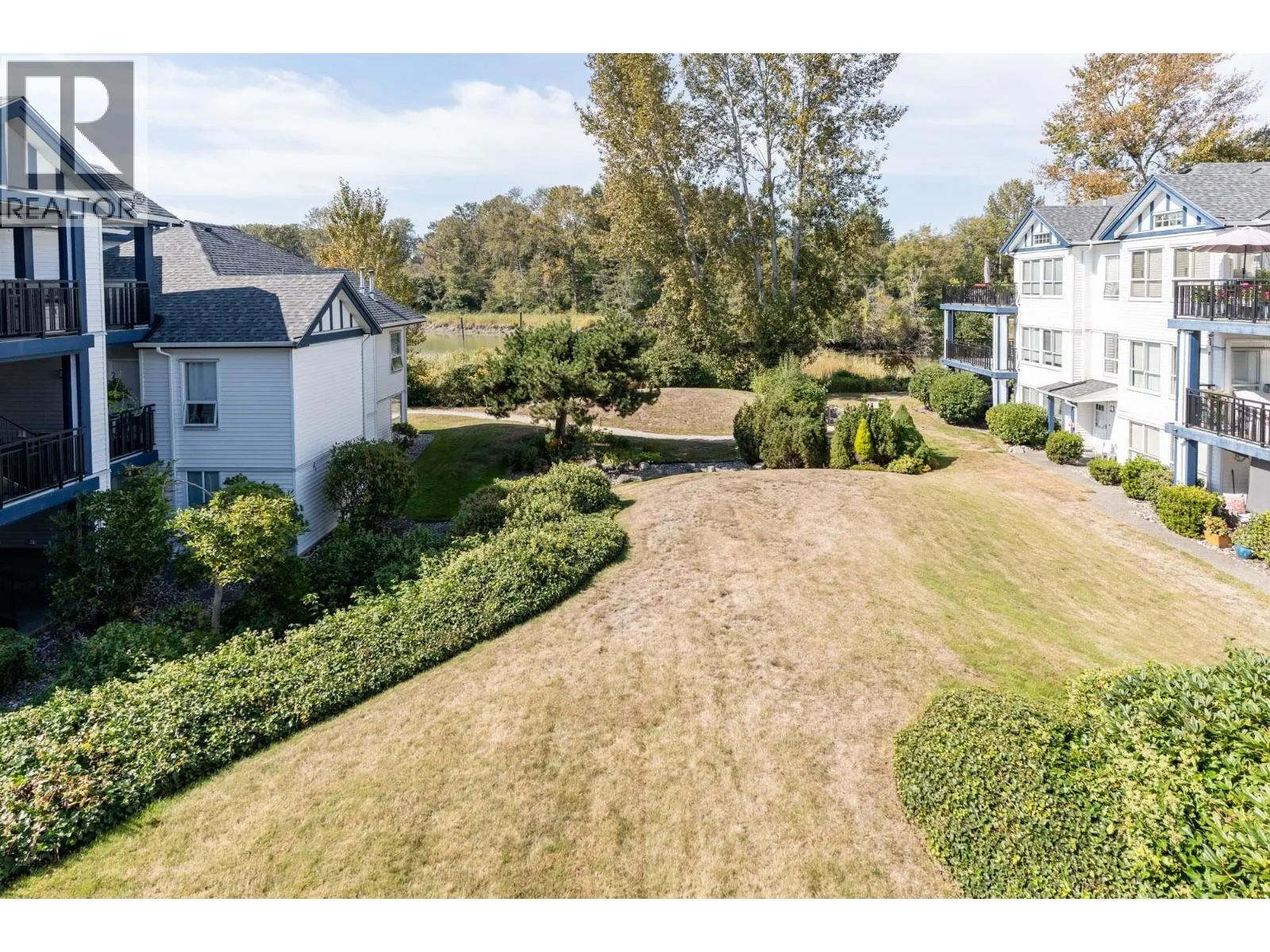 306 4955 RIVER ROAD