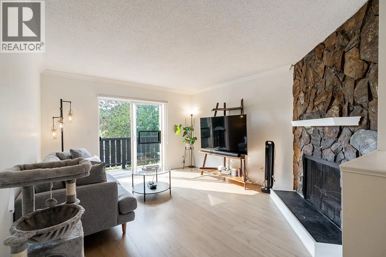 1185 EAGLERIDGE DRIVE