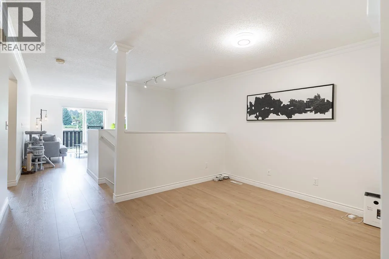 1185 EAGLERIDGE DRIVE