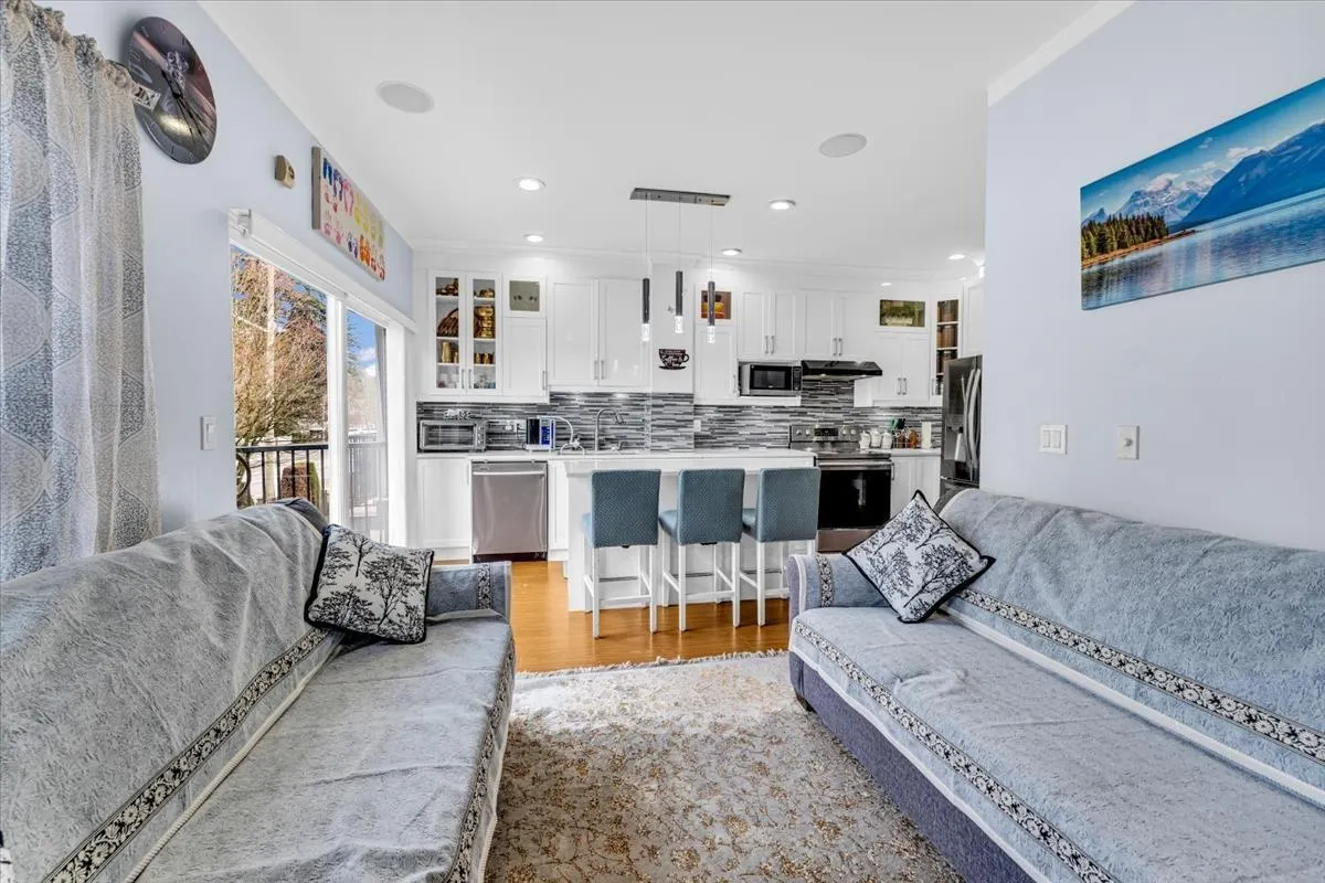 68 12677 63 AVENUE