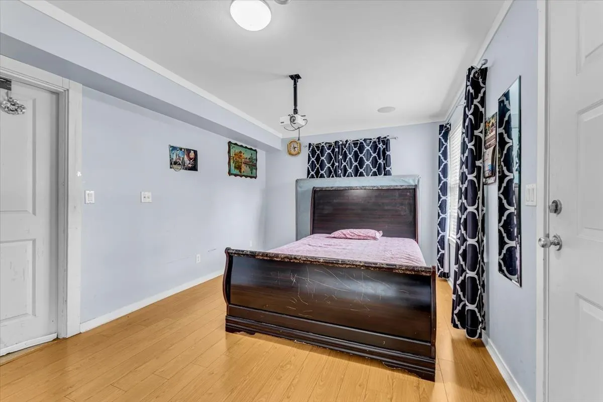 68 12677 63 AVENUE