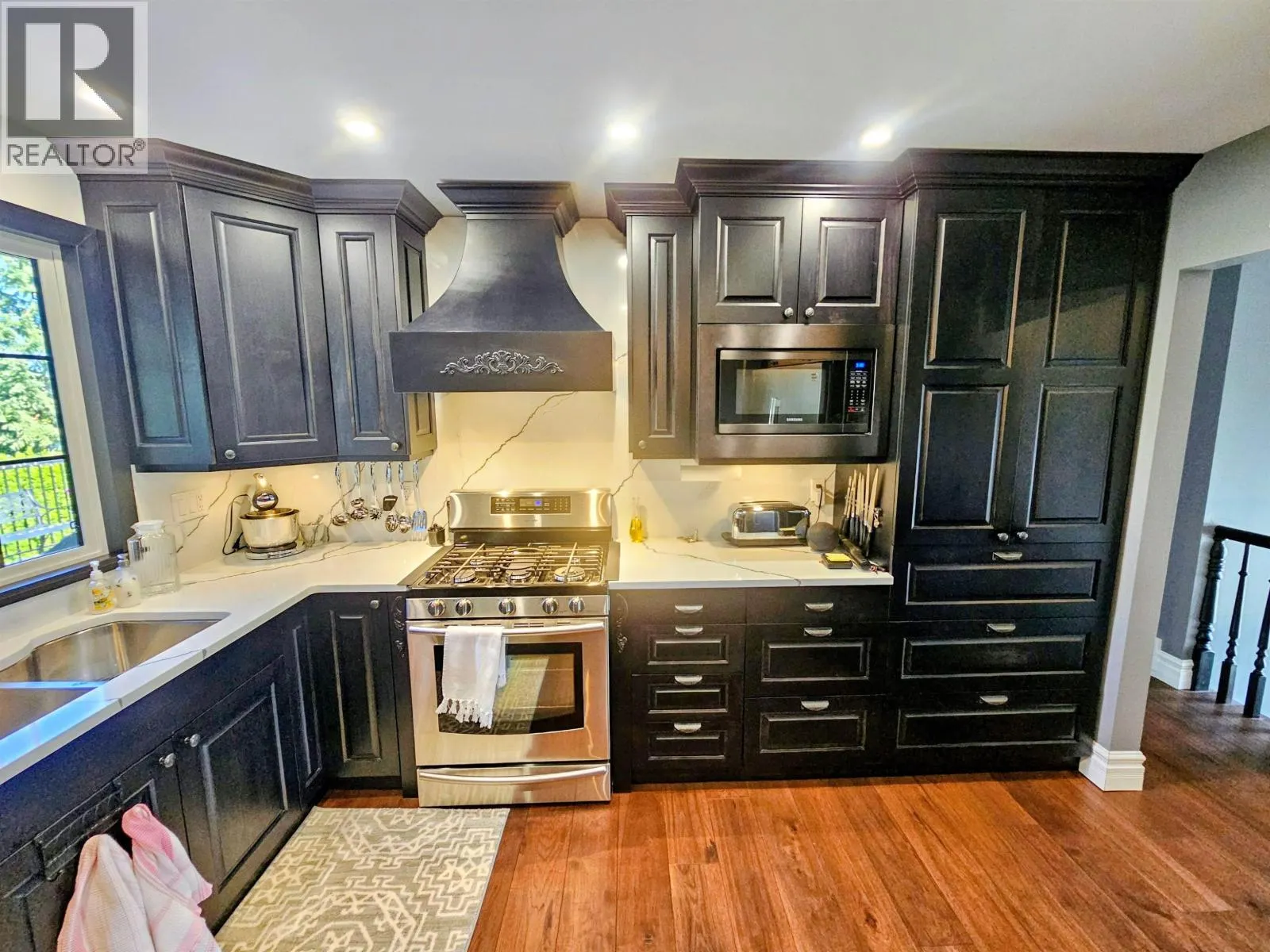 4146 RAINBOW DRIVE