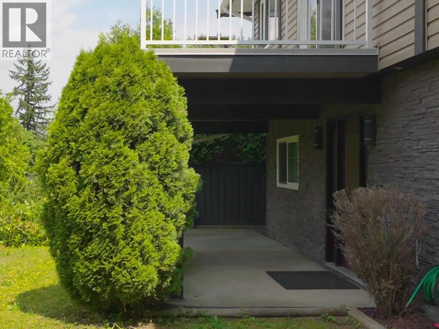 3222 MARINER WAY