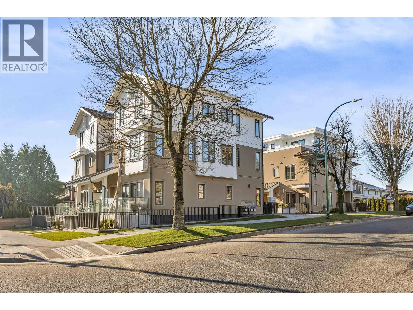 1010 W 52ND AVENUE