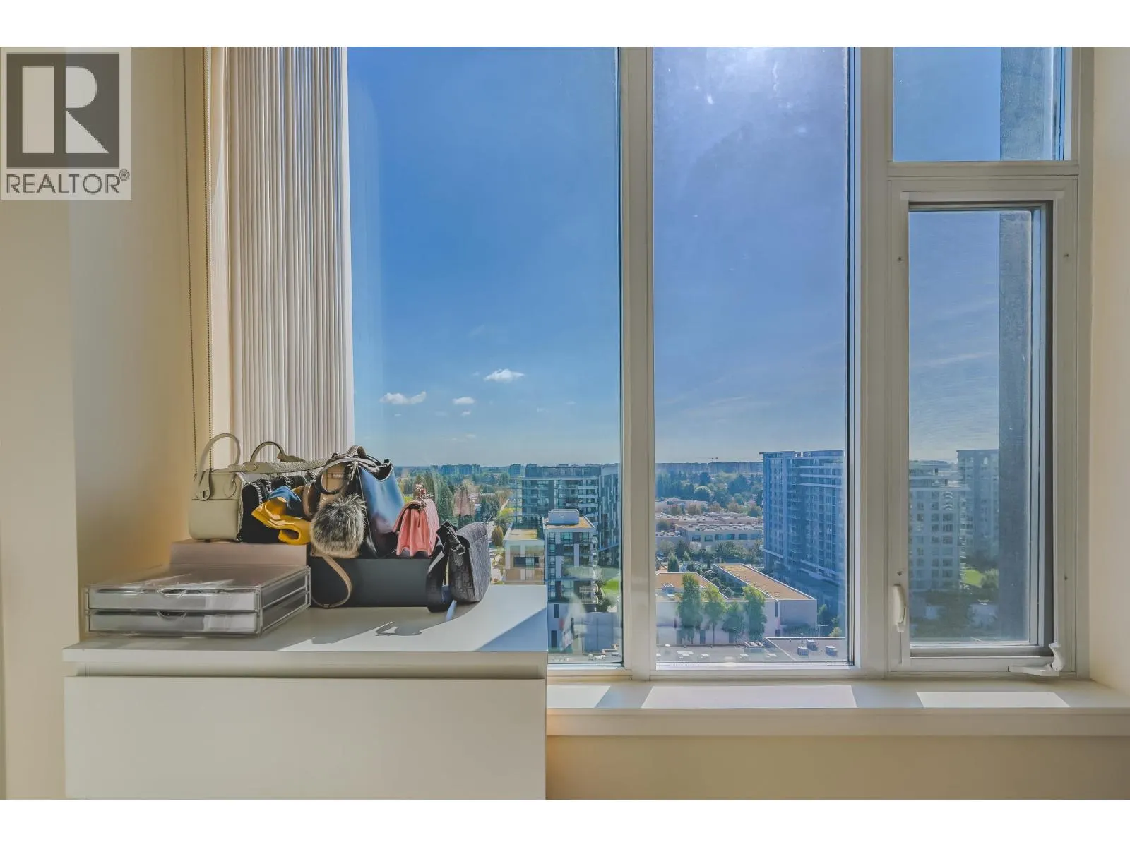 PH 1705 8677 CAPSTAN WAY