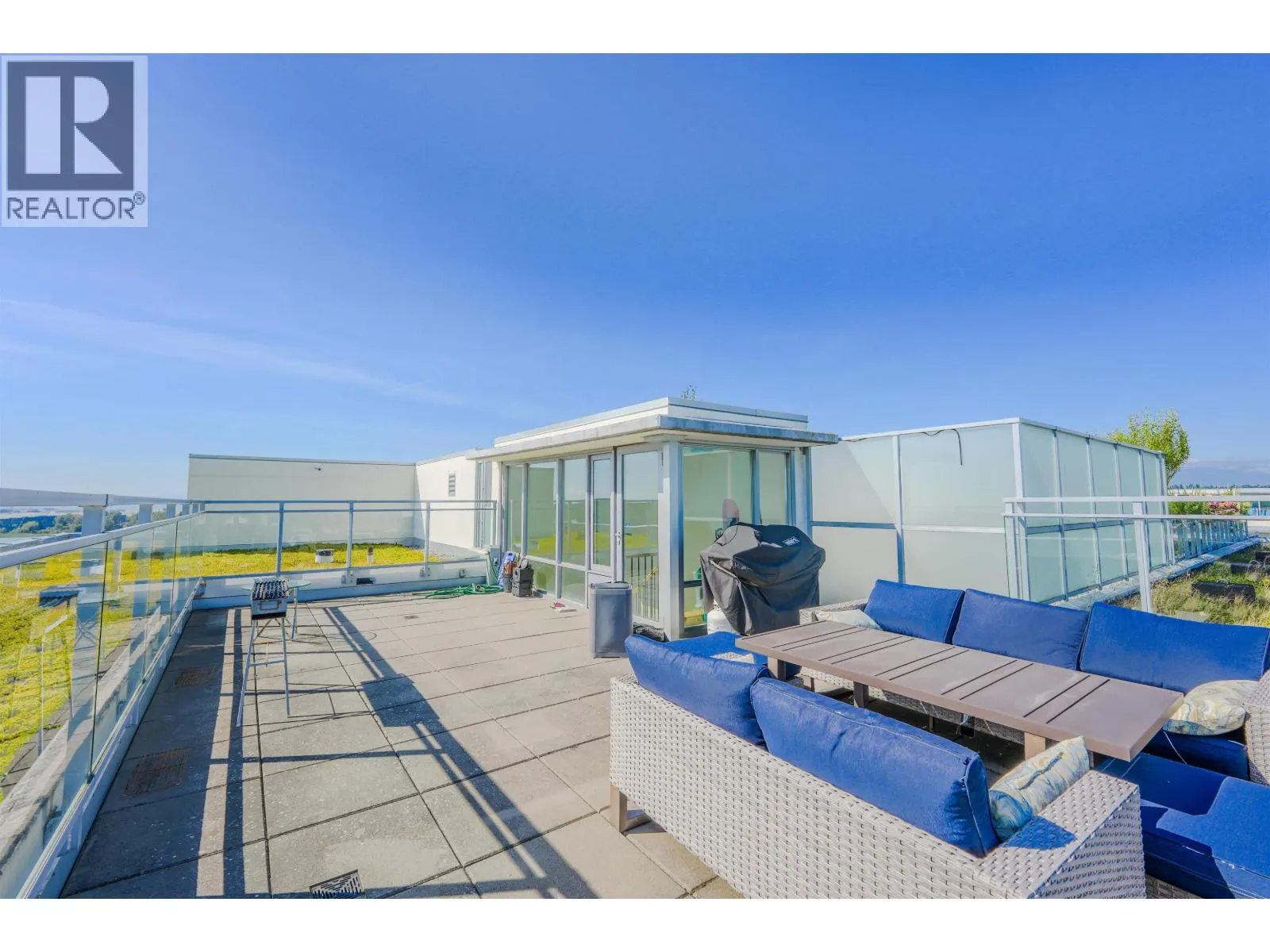 PH 1705 8677 CAPSTAN WAY