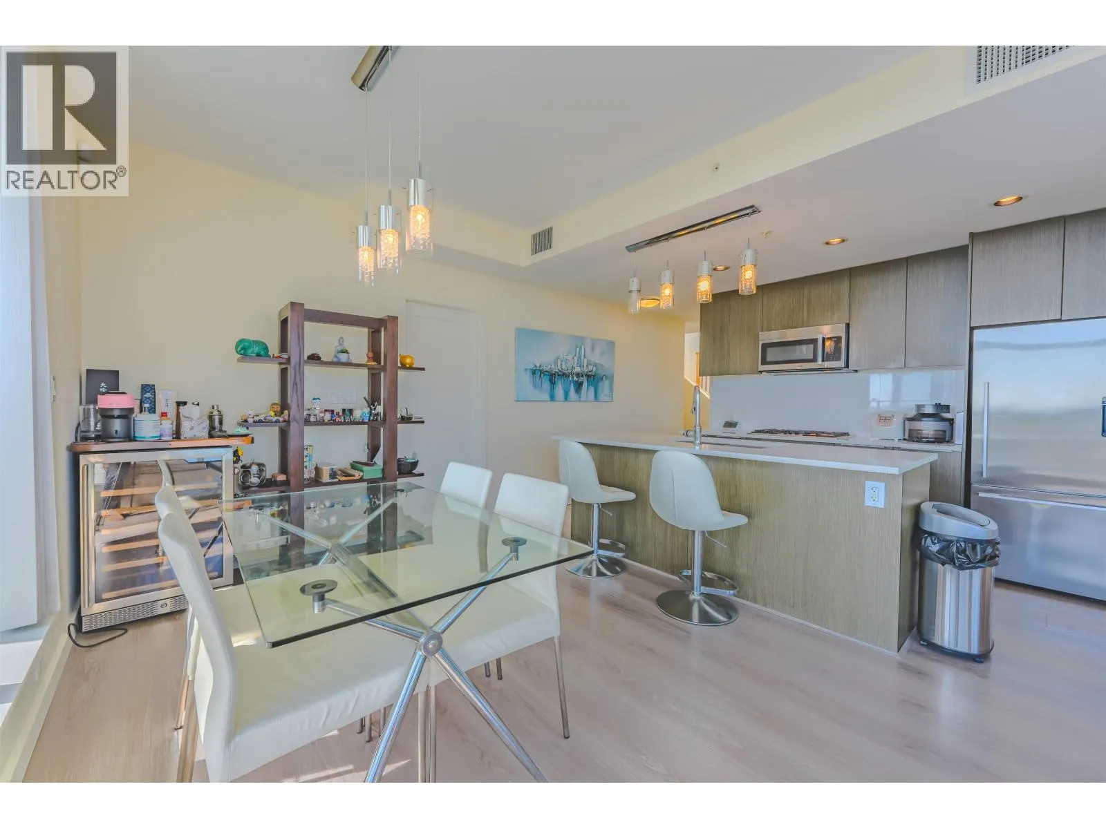 PH 1705 8677 CAPSTAN WAY