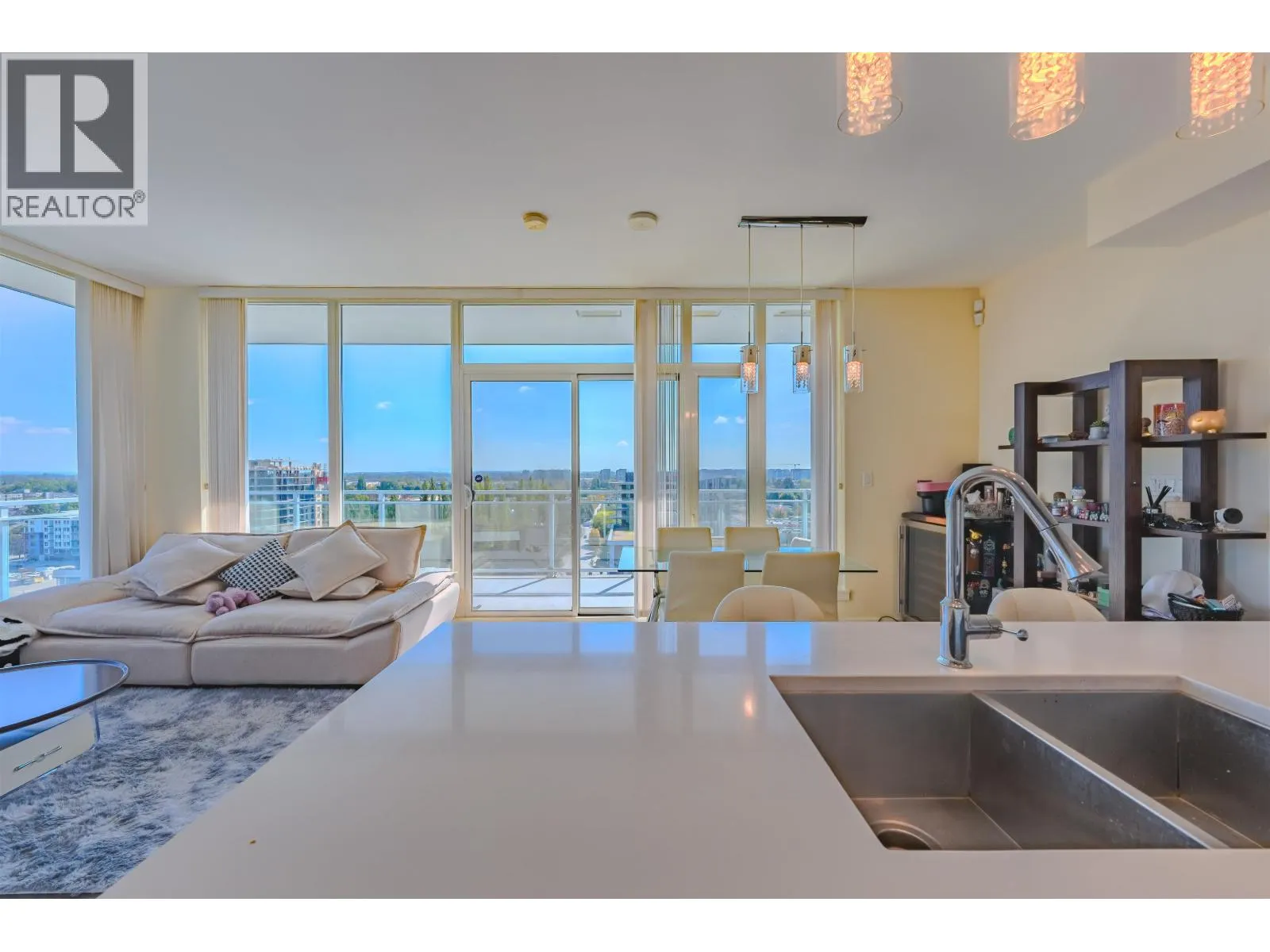 PH 1705 8677 CAPSTAN WAY