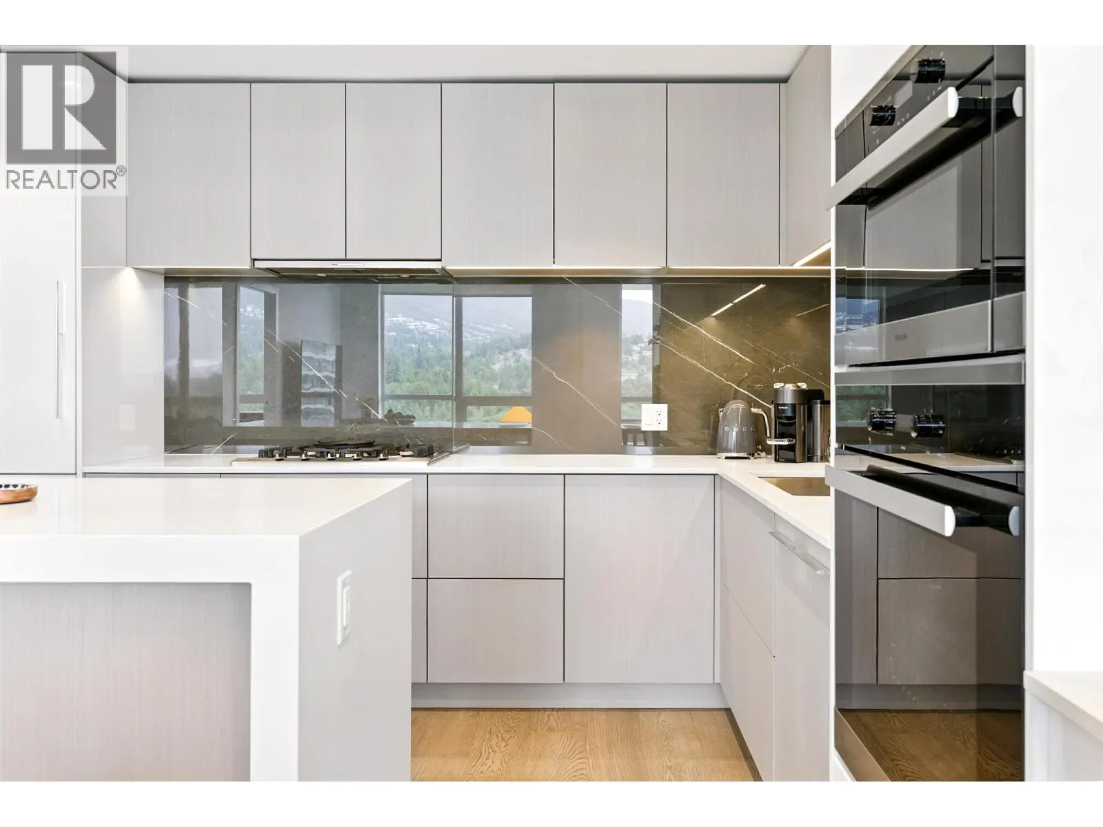 1205 1632 LIONS GATE LANE
