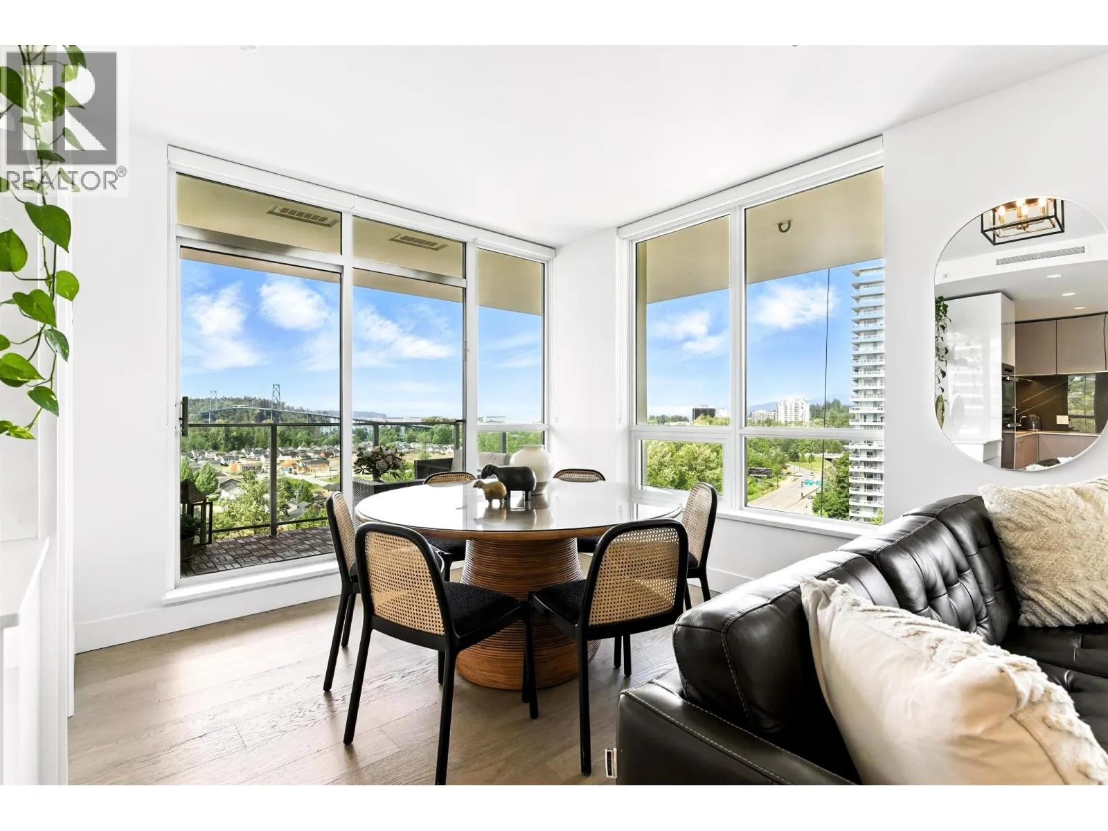 1205 1632 LIONS GATE LANE
