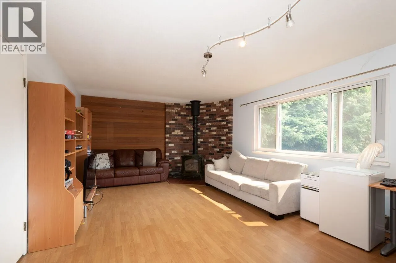 1285 LUCKING PLACE