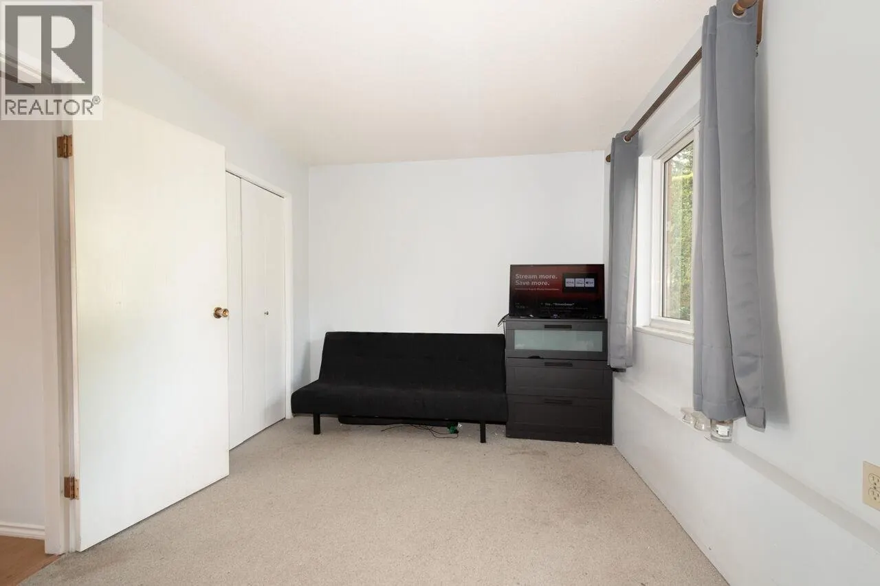 1285 LUCKING PLACE