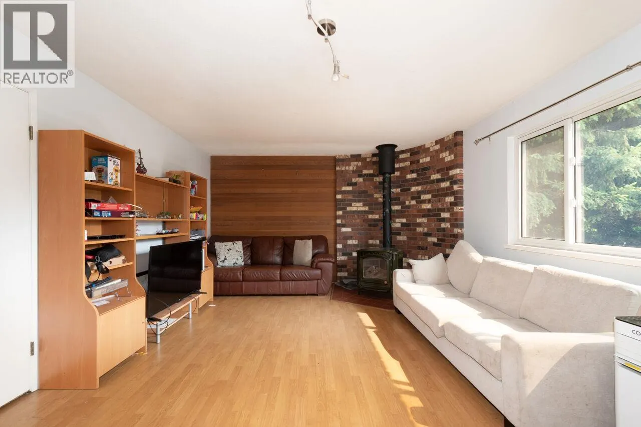 1285 LUCKING PLACE