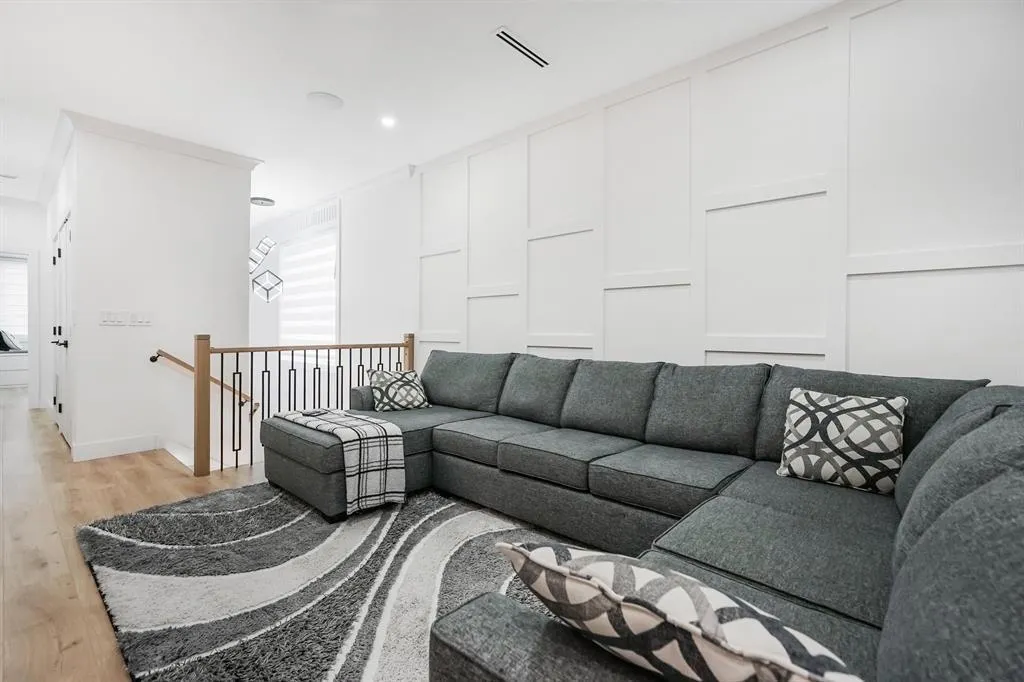 2581 TERMINAL COURT