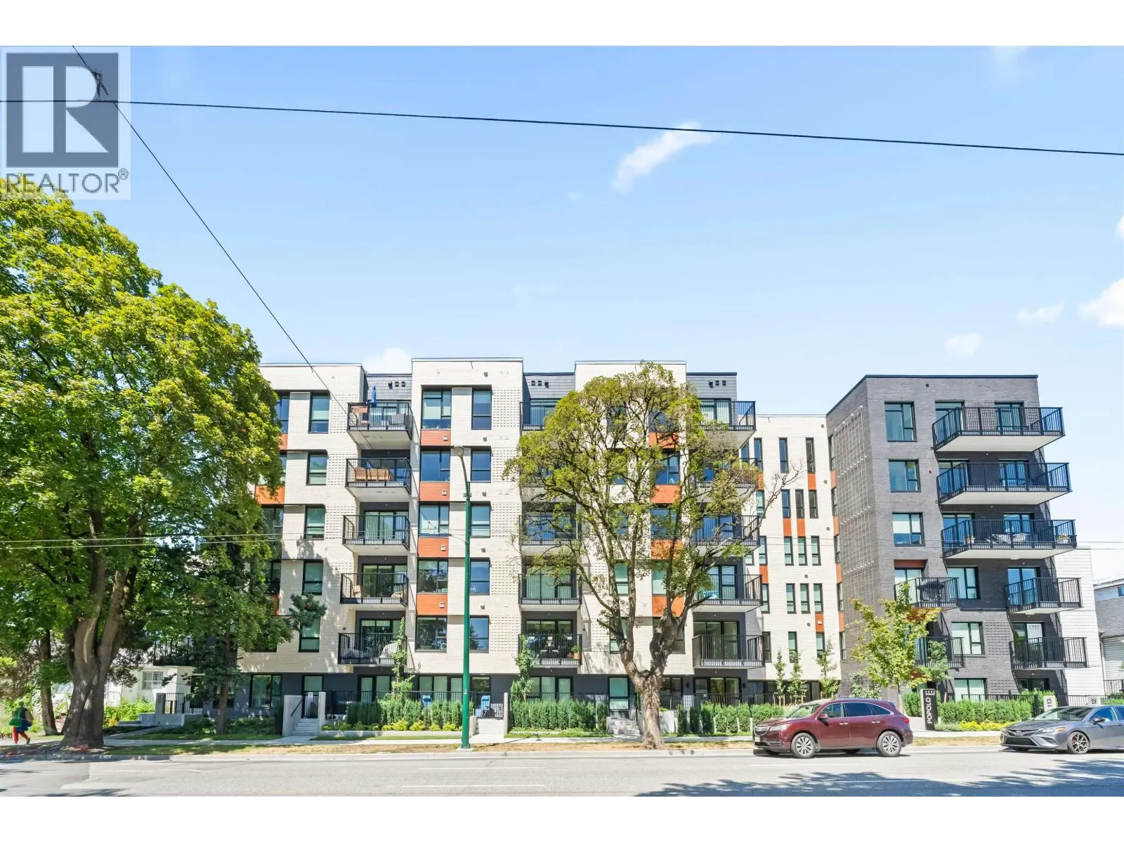 505 2235 E BROADWAY