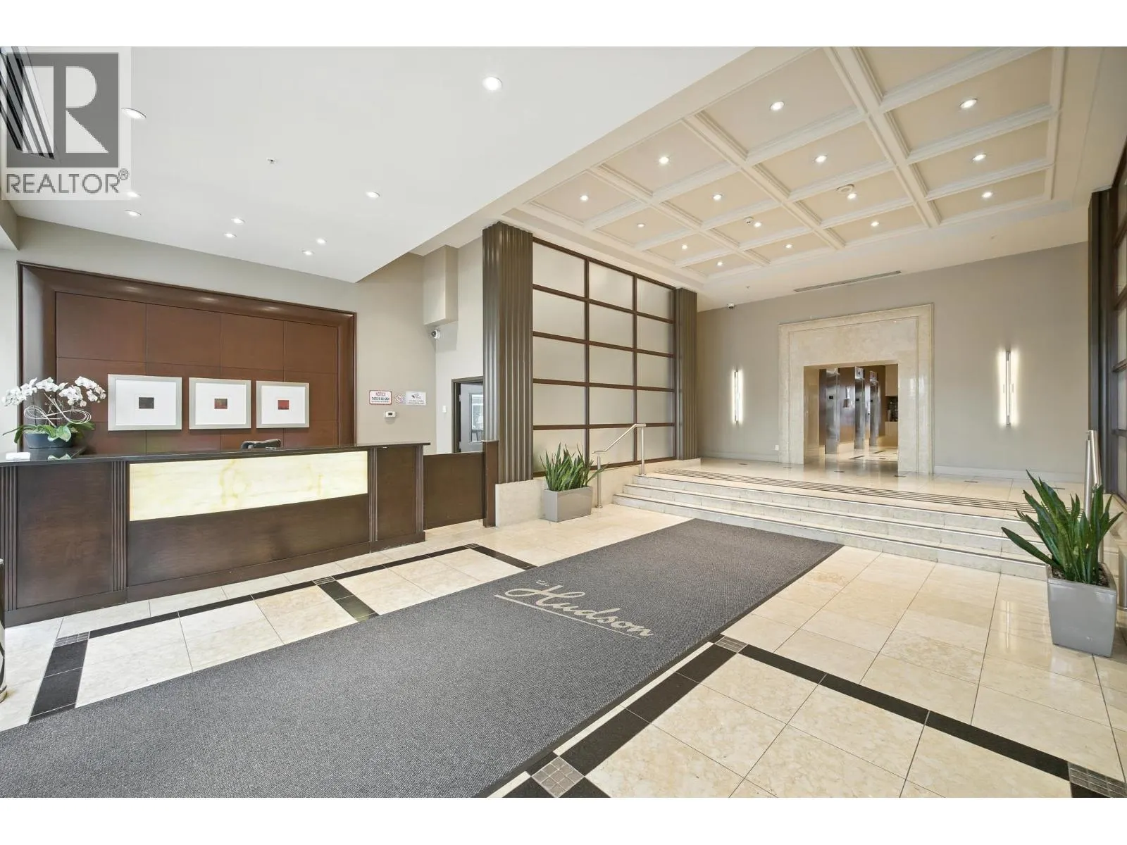2214 610 GRANVILLE STREET