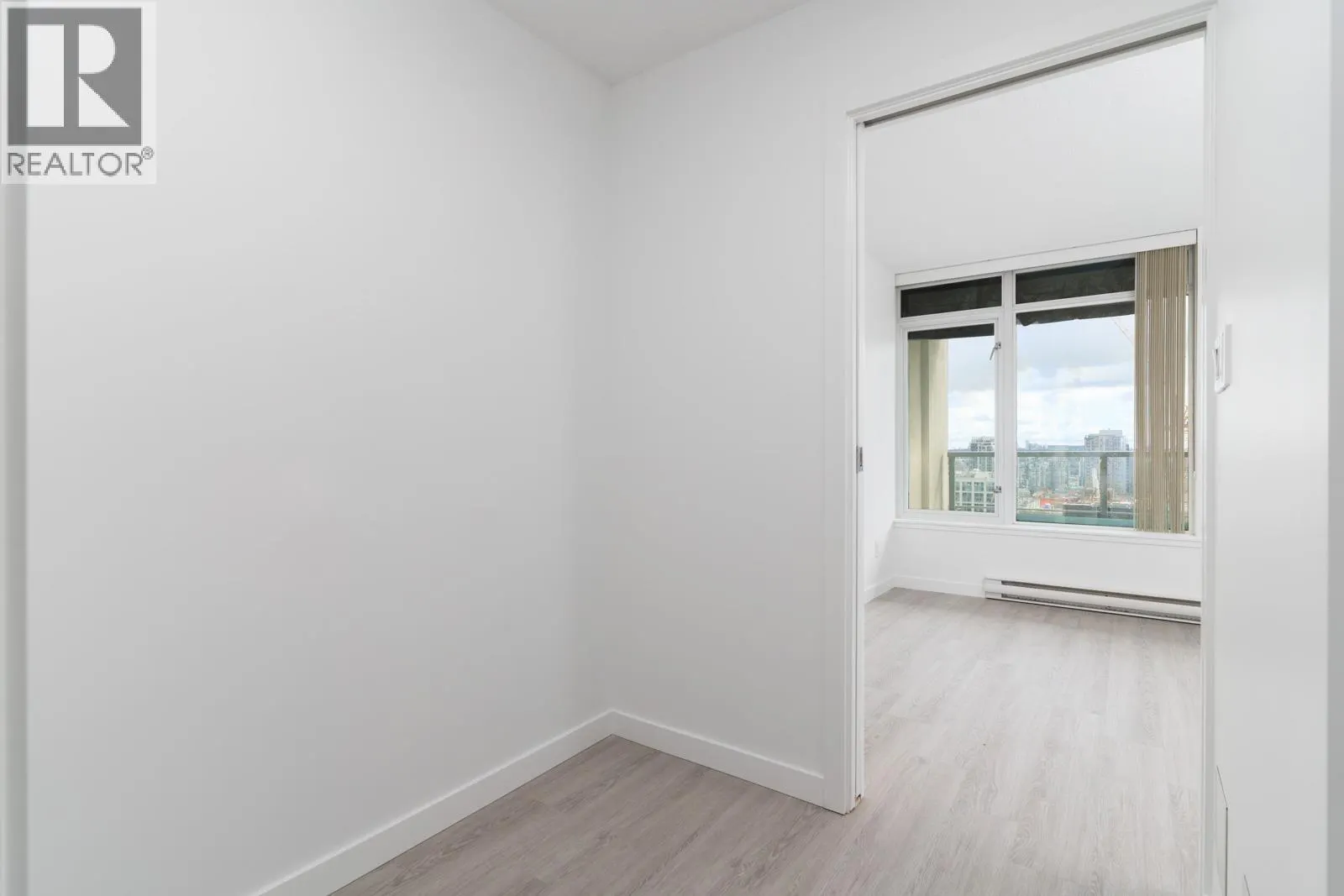 2214 610 GRANVILLE STREET