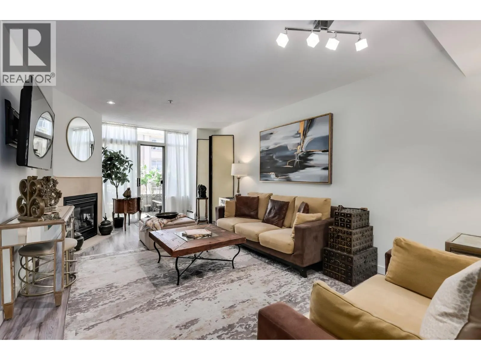 TH6 63 KEEFER PLACE
