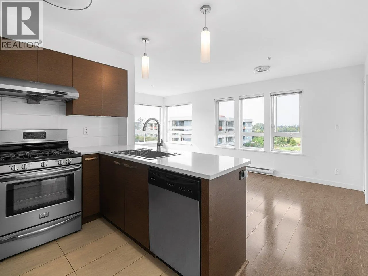 331 12339 STEVESTON HIGHWAY