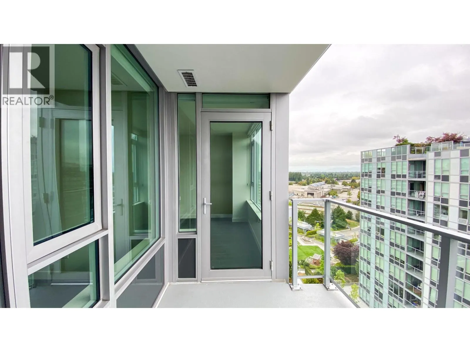 1706 7488 LANSDOWNE ROAD
