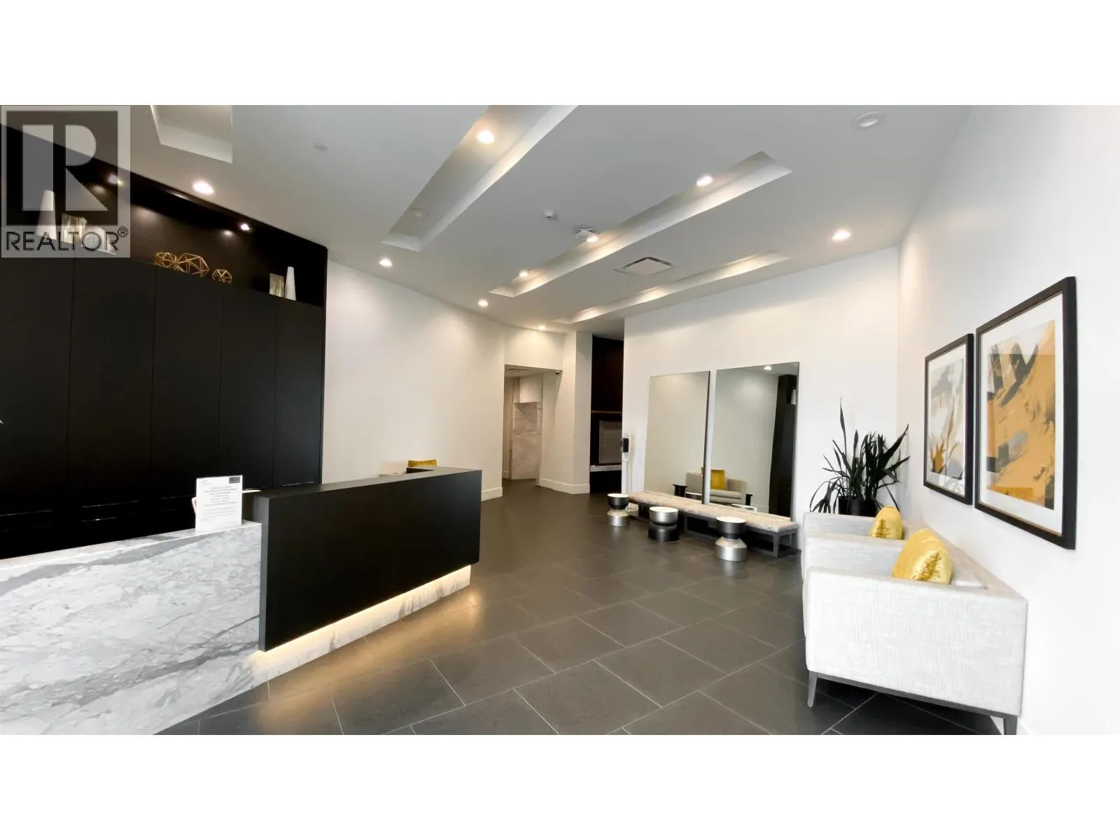 1706 7488 LANSDOWNE ROAD