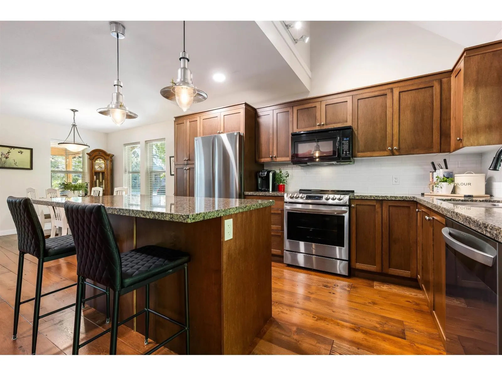 1845 MOSSY GREEN WAY|Cultus Lake South