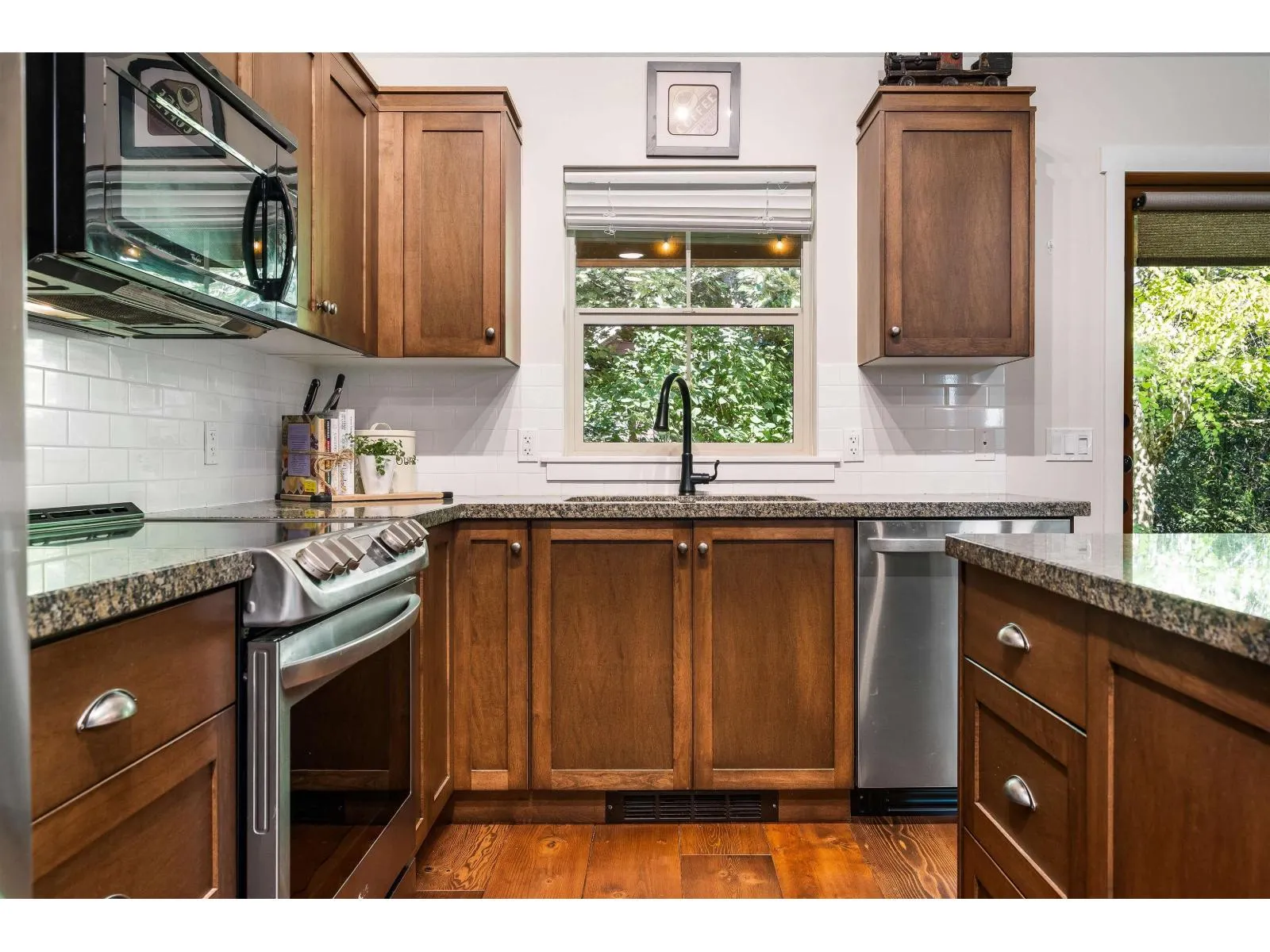 1845 MOSSY GREEN WAY|Cultus Lake South