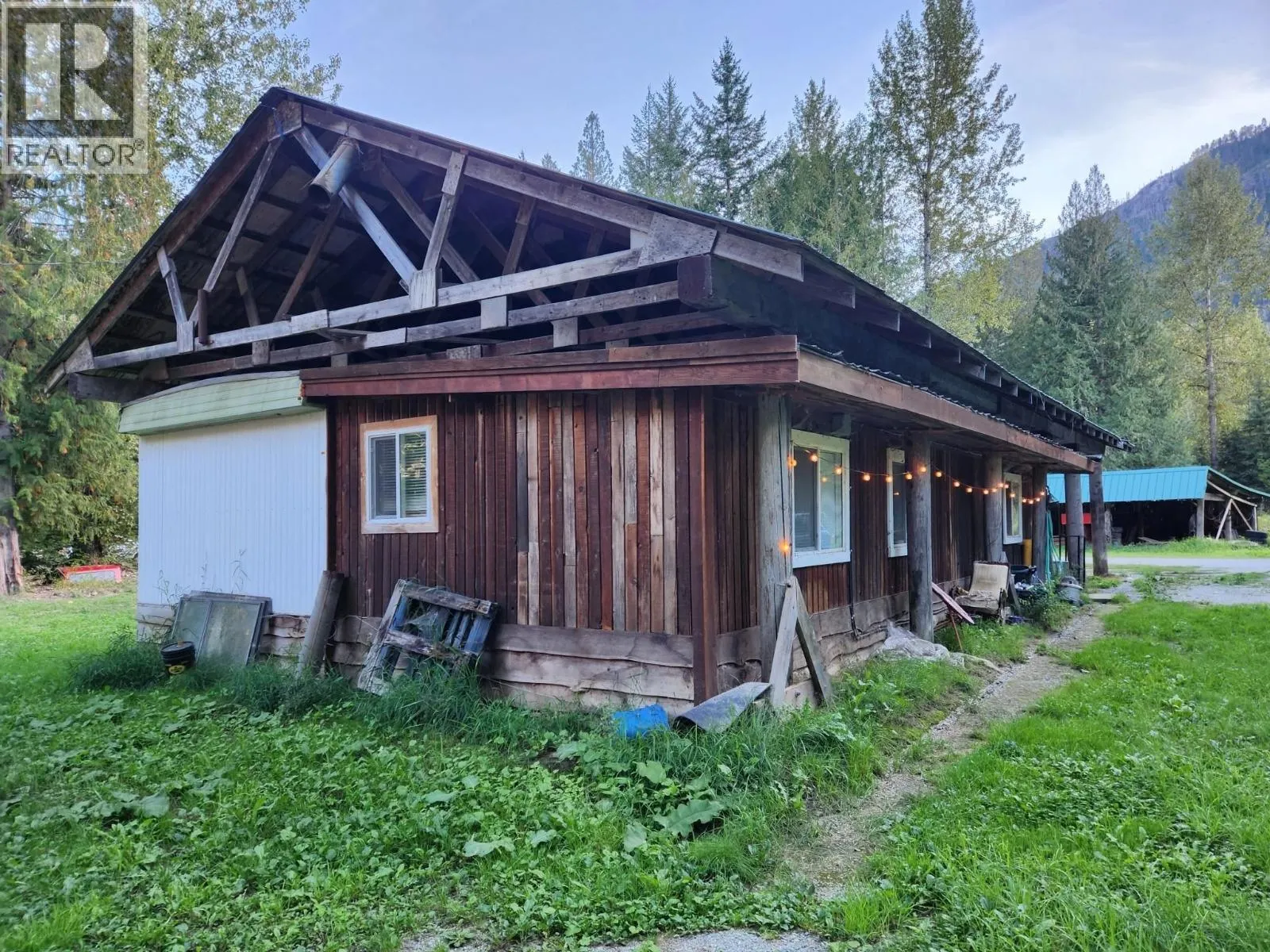 9304 UPPER LILLOOET FSR