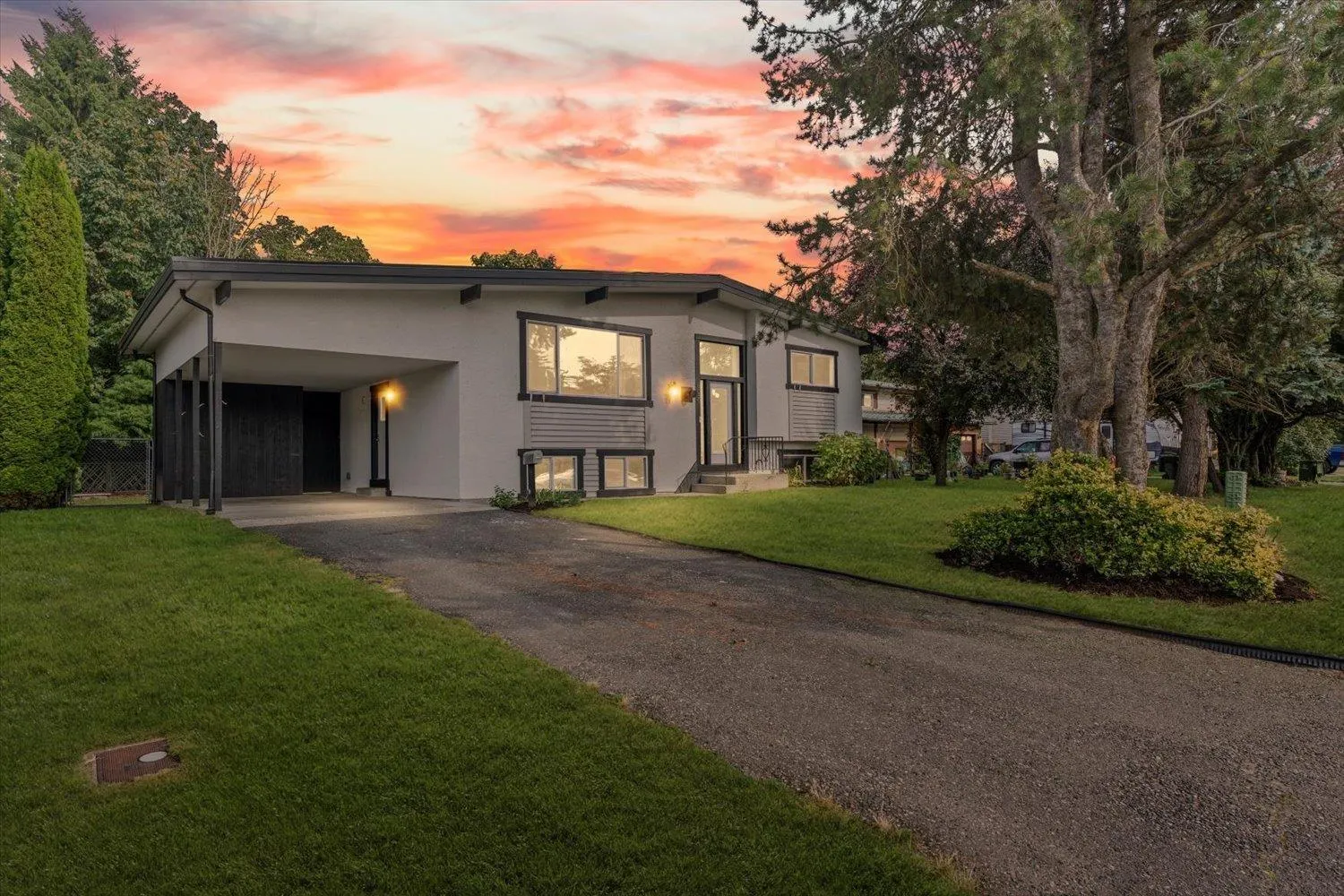 6050 GLENMORE DRIVE|Sardis South