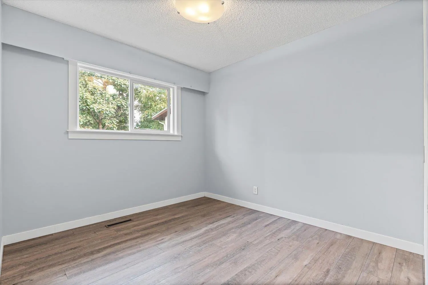 6050 GLENMORE DRIVE|Sardis South
